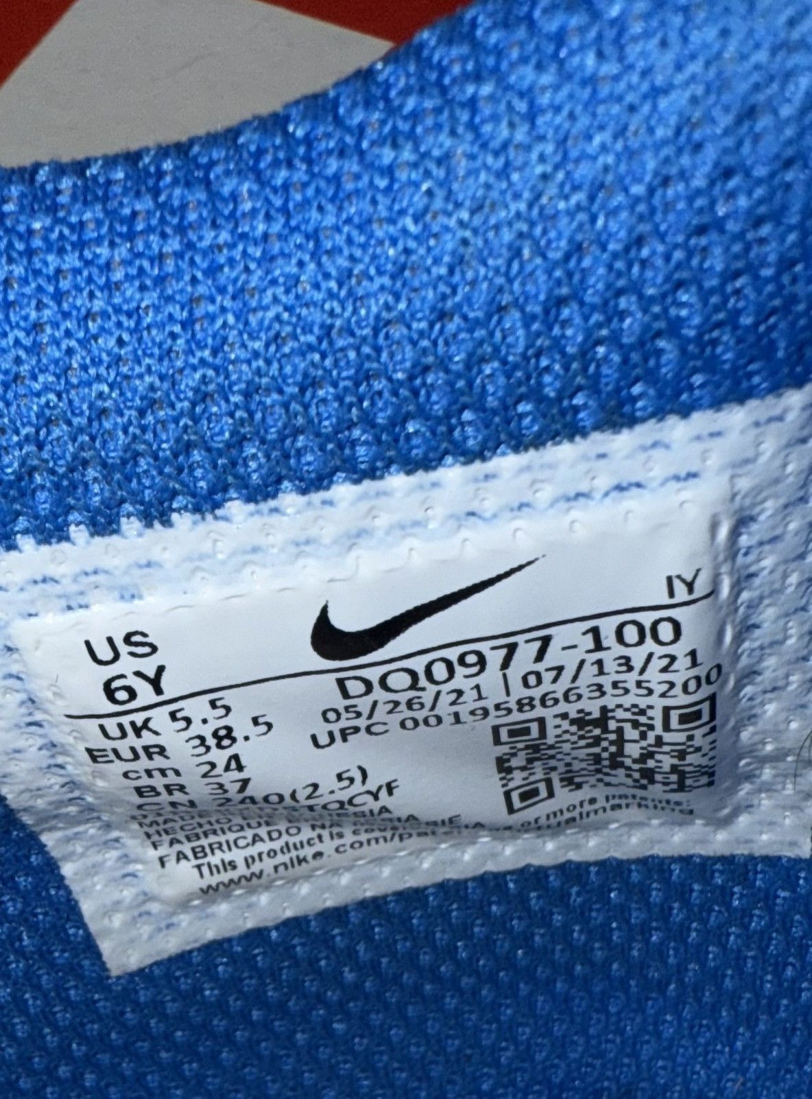 Nike Nike Dunk ‘Blue Lemon Twist’ Size US 6 / EU 39 - 7 Thumbnail