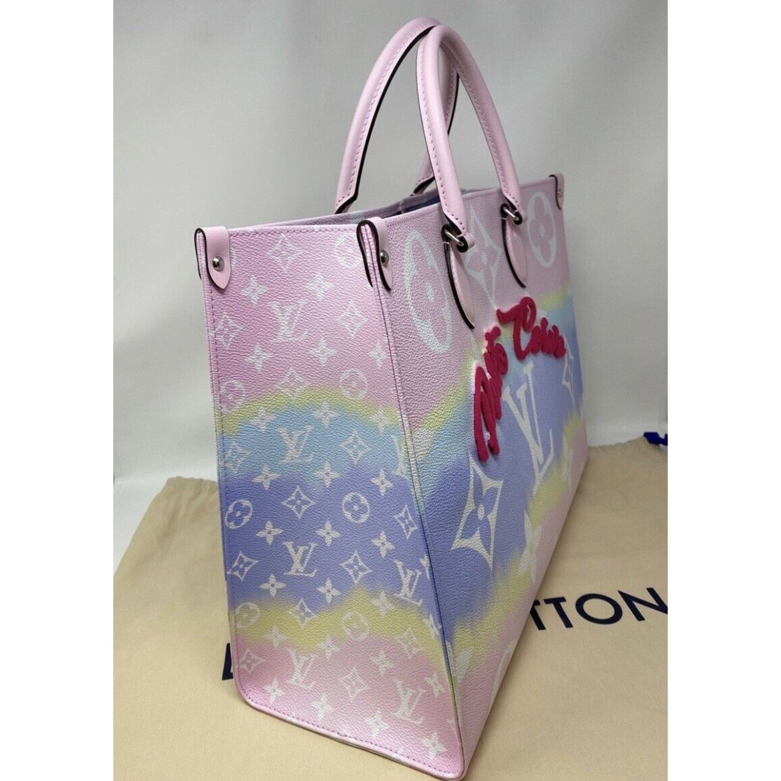 Louis Vuitton Louis Vuitton OnTheGo GM Escale Porto Cervo Limited Ed 🦄 Size ONE SIZE - 7 Thumbnail