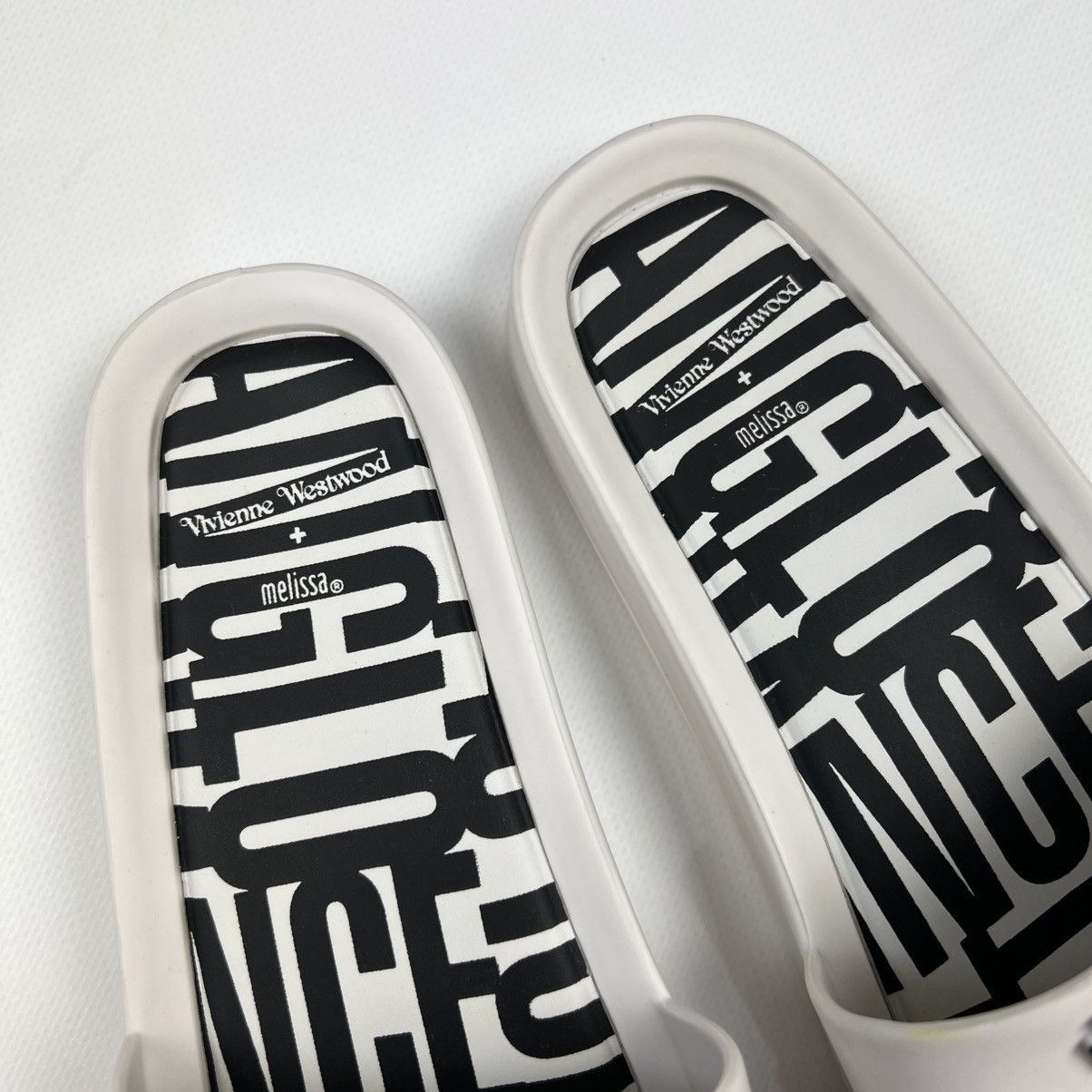 Melissa × Vivienne Westwood Vivienne Westwood for Melissa women’s beach slides Size US 6 / IT 36 - 3 Thumbnail
