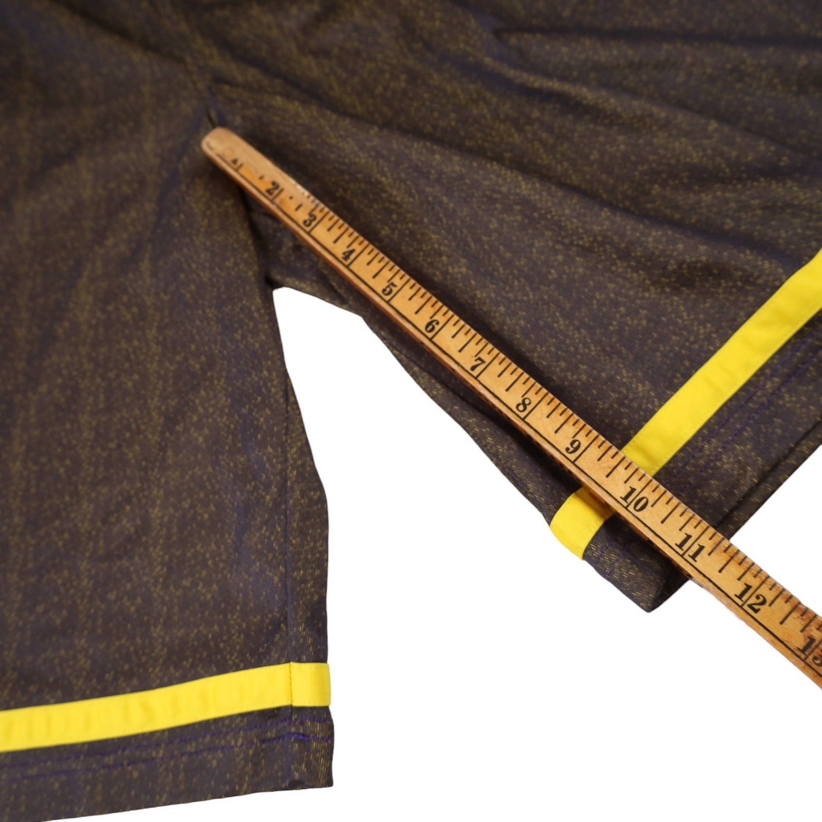 Nike × Vintage Vintage Nike Kobe Bryant Shield Logo Athletic Dri-fit Shorts Size US 30 / EU 46 - 10 Thumbnail