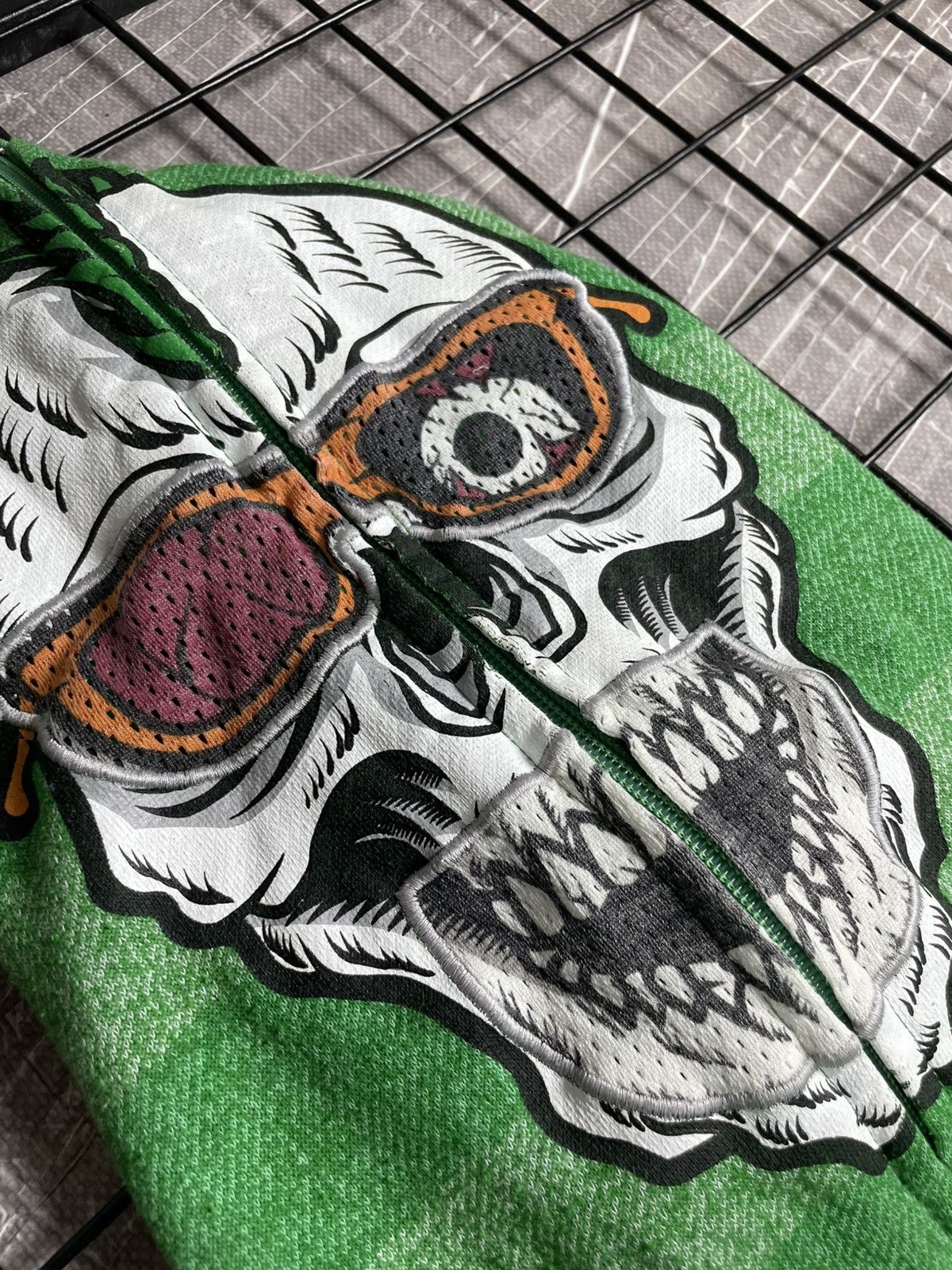 DC DC Shoes Vintage Rare Full Zip Skeleton Face Hoodie Y2K Size US S / EU 44-46 / 1 - 7 Thumbnail