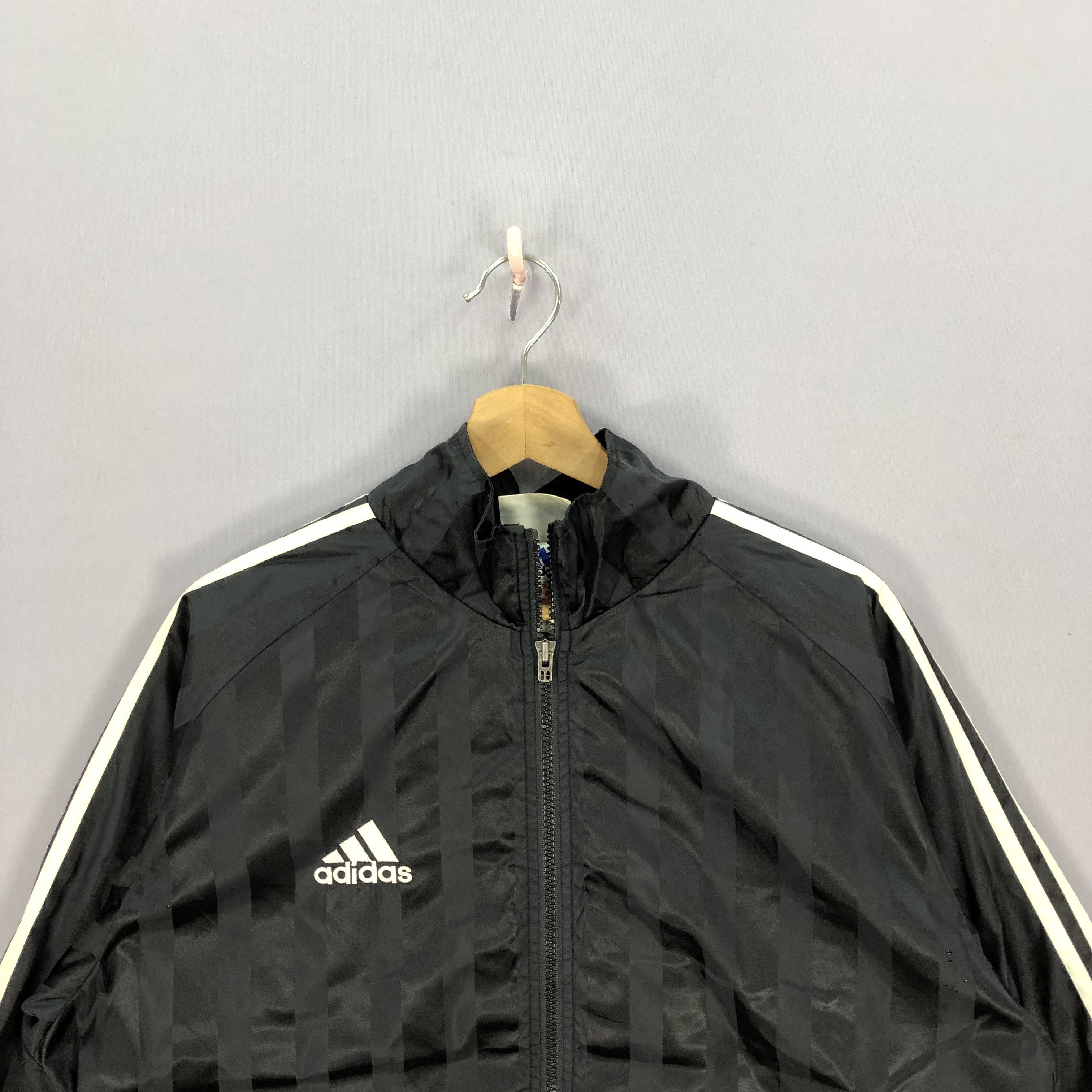 Adidas Vintage 90s Adidas Windbreaker Zipper Jacket Size US L / EU 52-54 / 3 - 6 Thumbnail