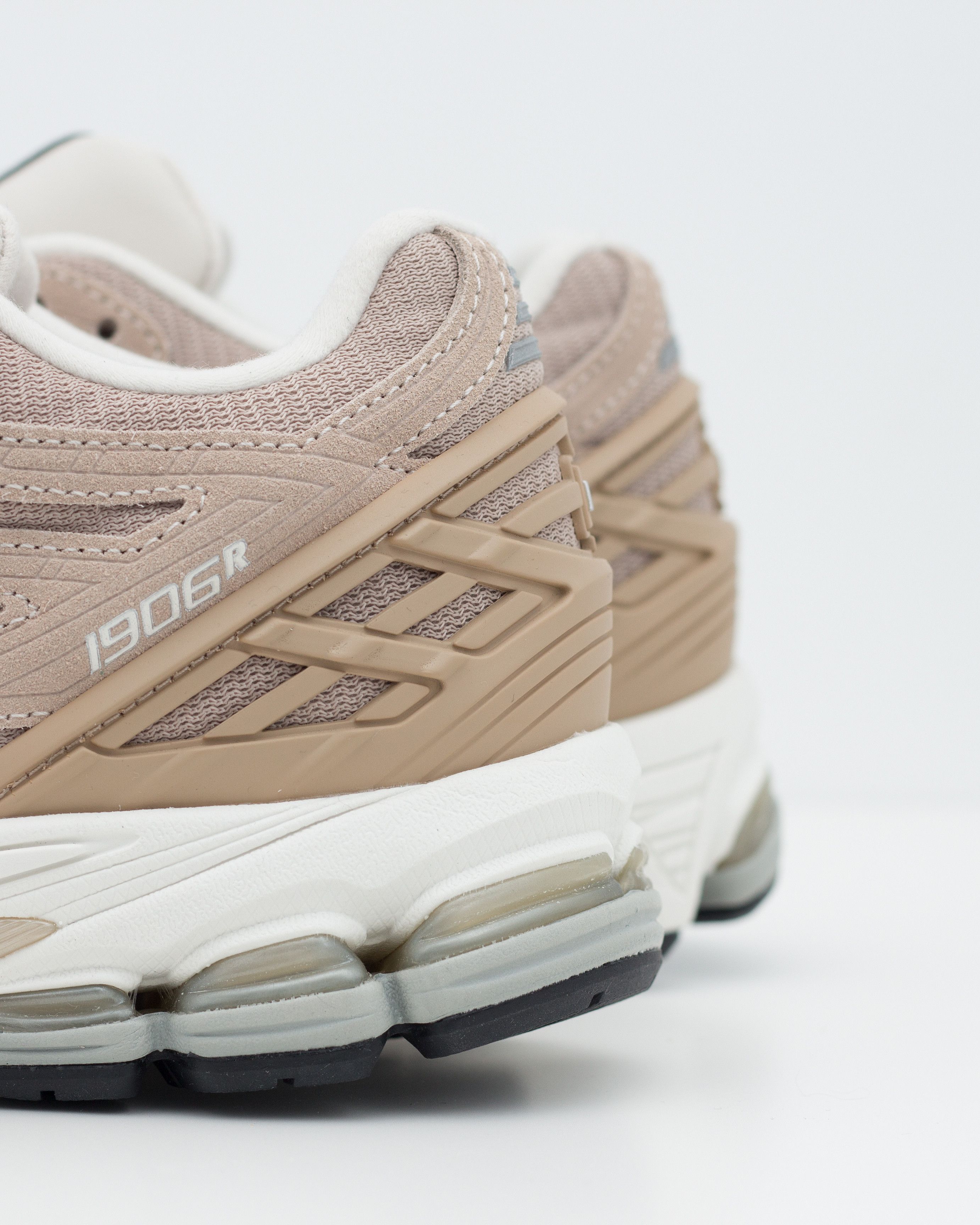 New Balance 1906R Mindful Grey M1906RW Size US 10 / EU 43 - 7 Thumbnail