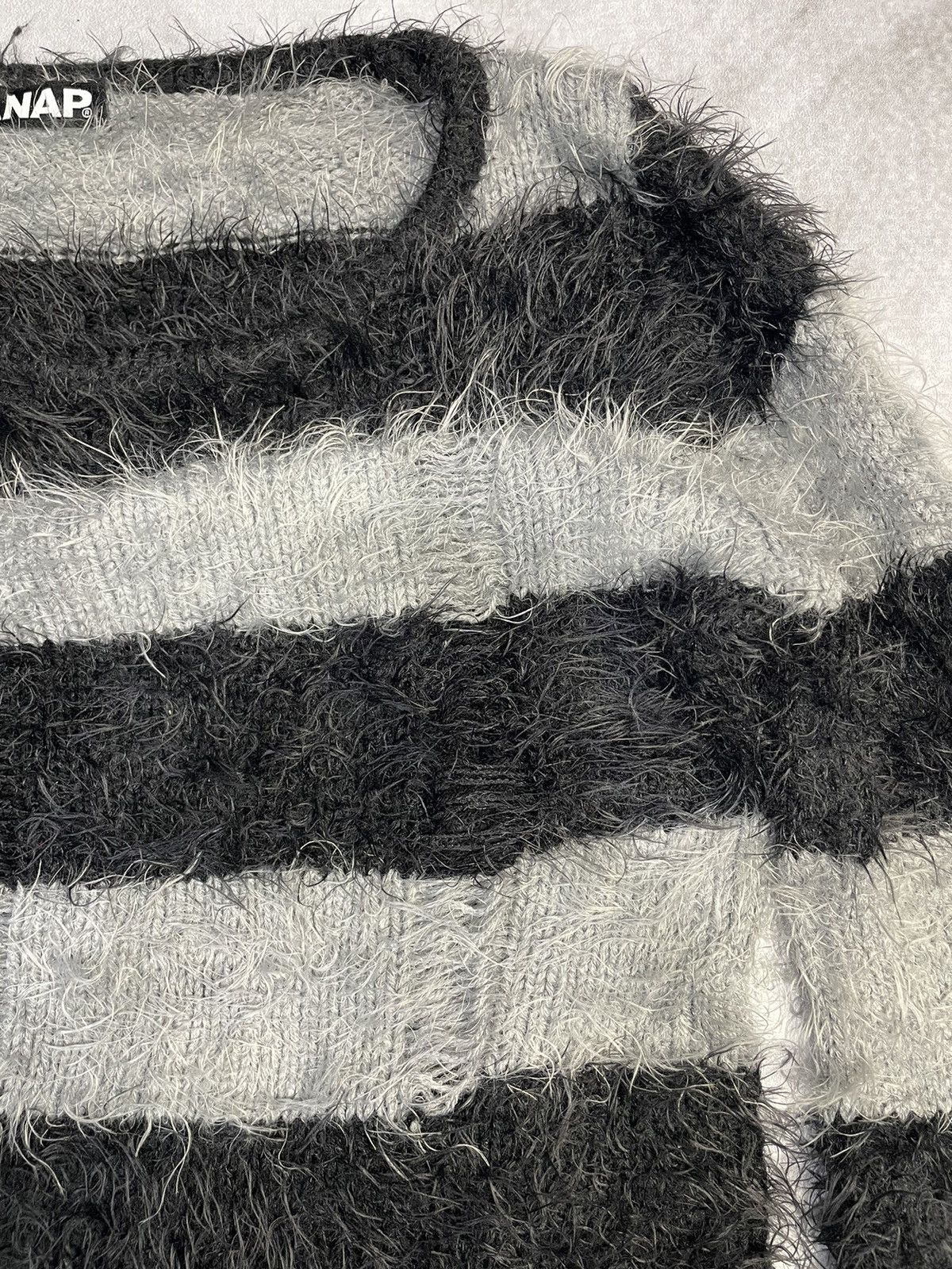 Japanese Brand 2000s Anap Grunge Distressed Fuzzy Sweater Size US M / EU 48-50 / 2 - 5 Thumbnail