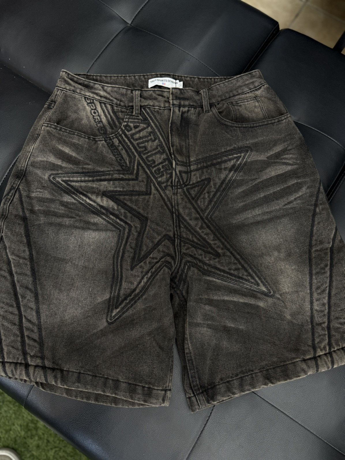 Vale Valley Vale Black Shorts Size 30 (NEW) Size US 30 / EU 46 - 2 Thumbnail