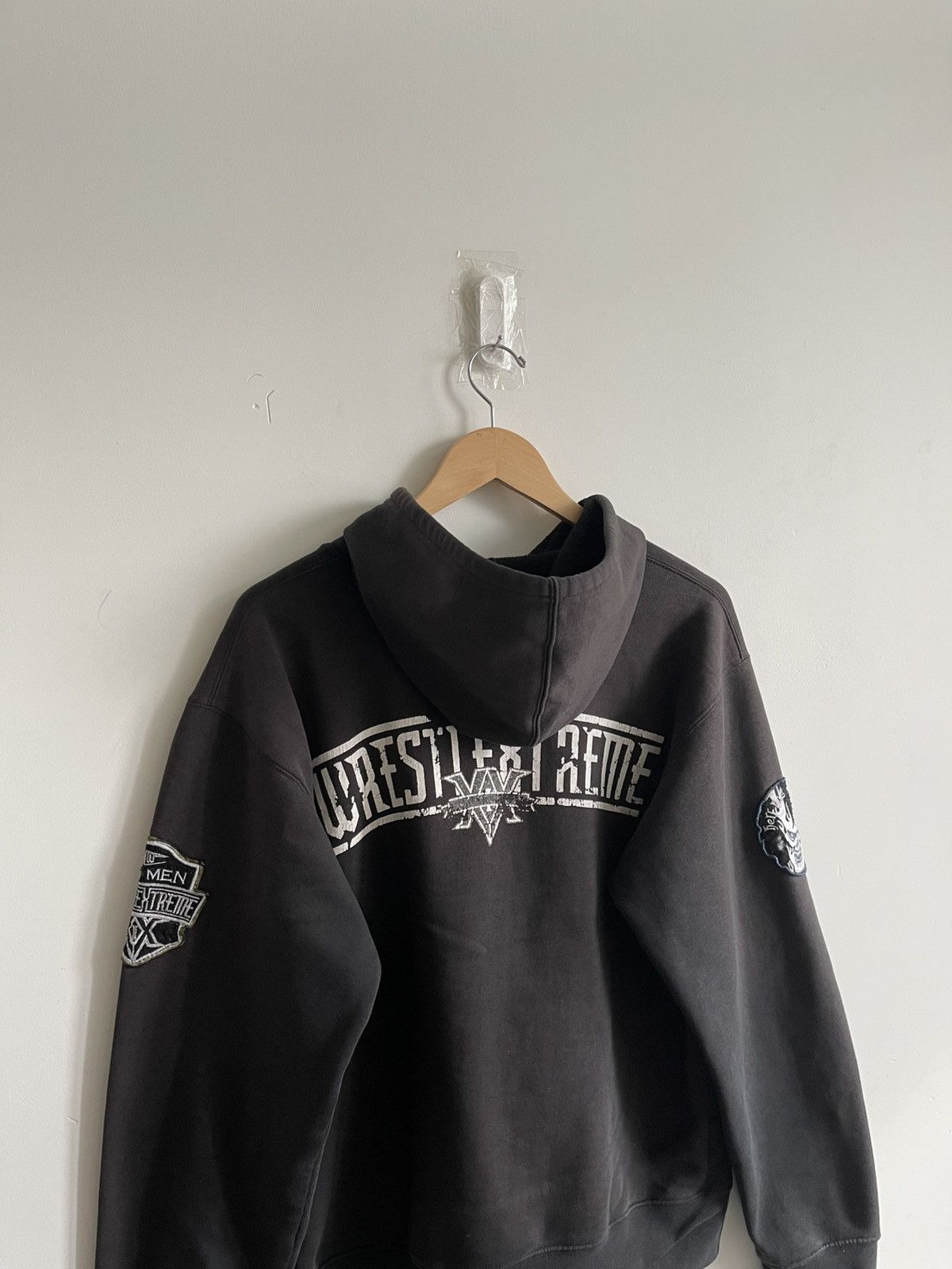 Vintage Vintage Black Sun Faded Wrestling Hoodie Size US XL / EU 56 / 4 - 7 Thumbnail