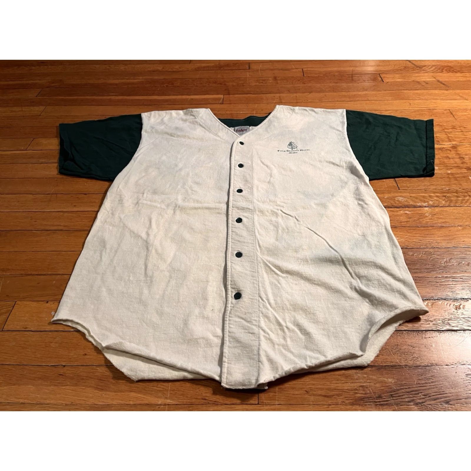 Vintage VINTAGE Badger Sportswear Baseball Jersey Men’s XL White 90s Four Seasons Hotel Boston Jersey Shirt Mens XL White 90s City Sports Size US XL / EU 56 / 4 - 2 Thumbnail
