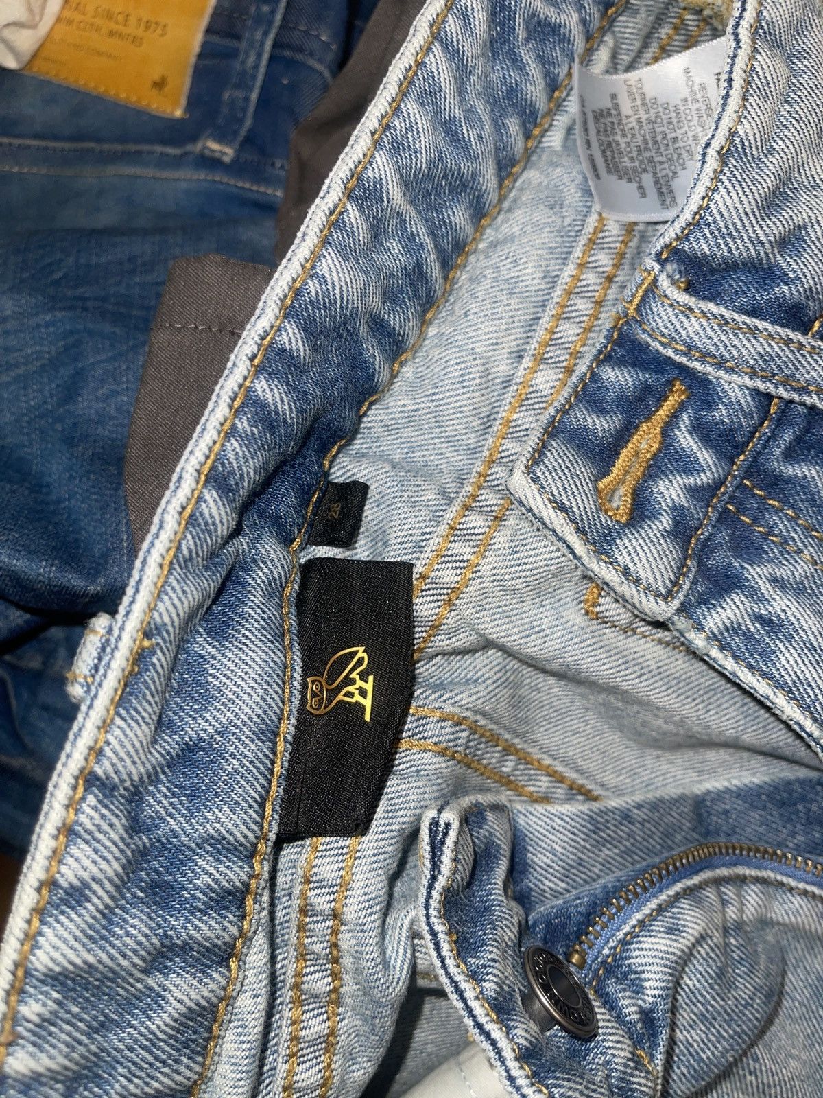October's Very Own Octobers Very Own Lightwash Denim Jeans OVO 28 Size US 28 / EU 44 - 4 Thumbnail