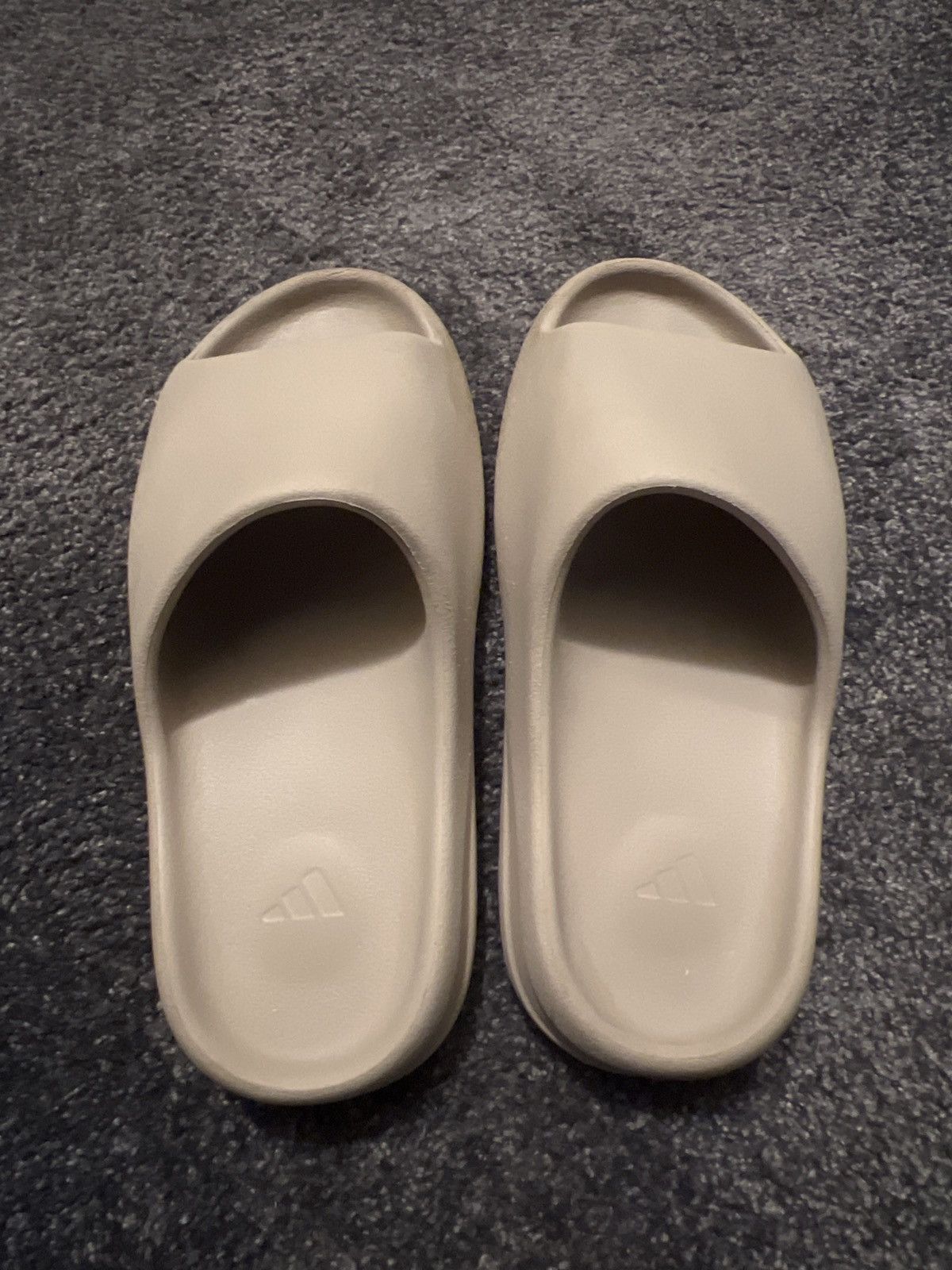 yeezy slides different colors