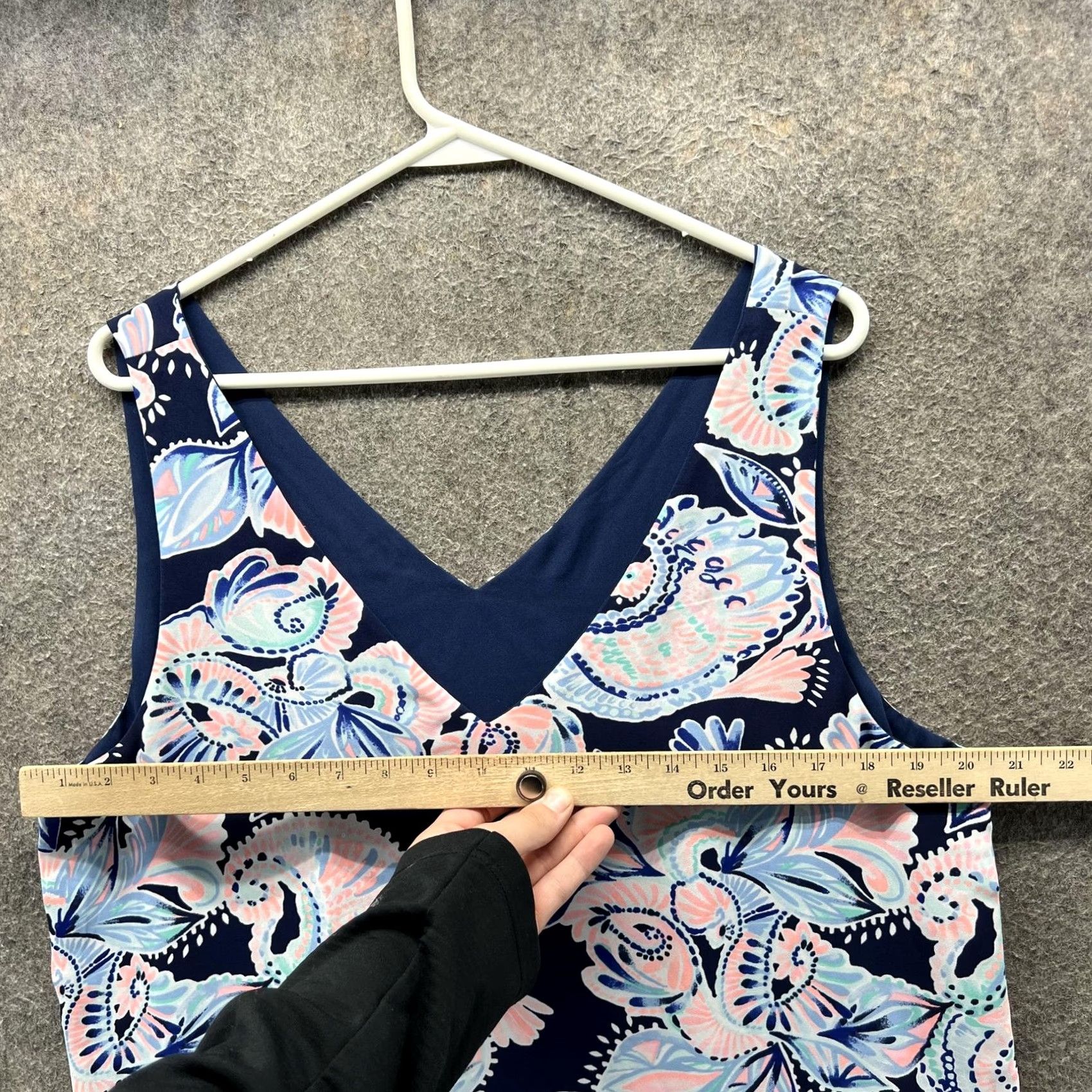 Lilly Pulitzer Lilly Pulitzer Tank Top Womens L Blue Floral Print Sleeveless Tropical Shirt Size L / US 10 / IT 46 - 3 Thumbnail