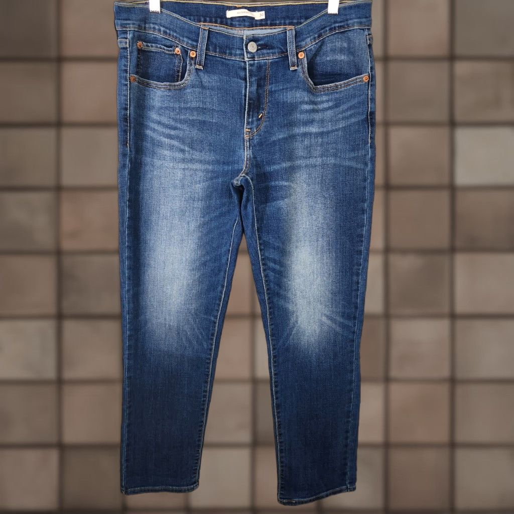 Levi's Levi's Womens Medium Wash Mid Rise Boyfriend Jeans Size 30 Size 30" / US 8 / IT 44 - 1 Thumbnail