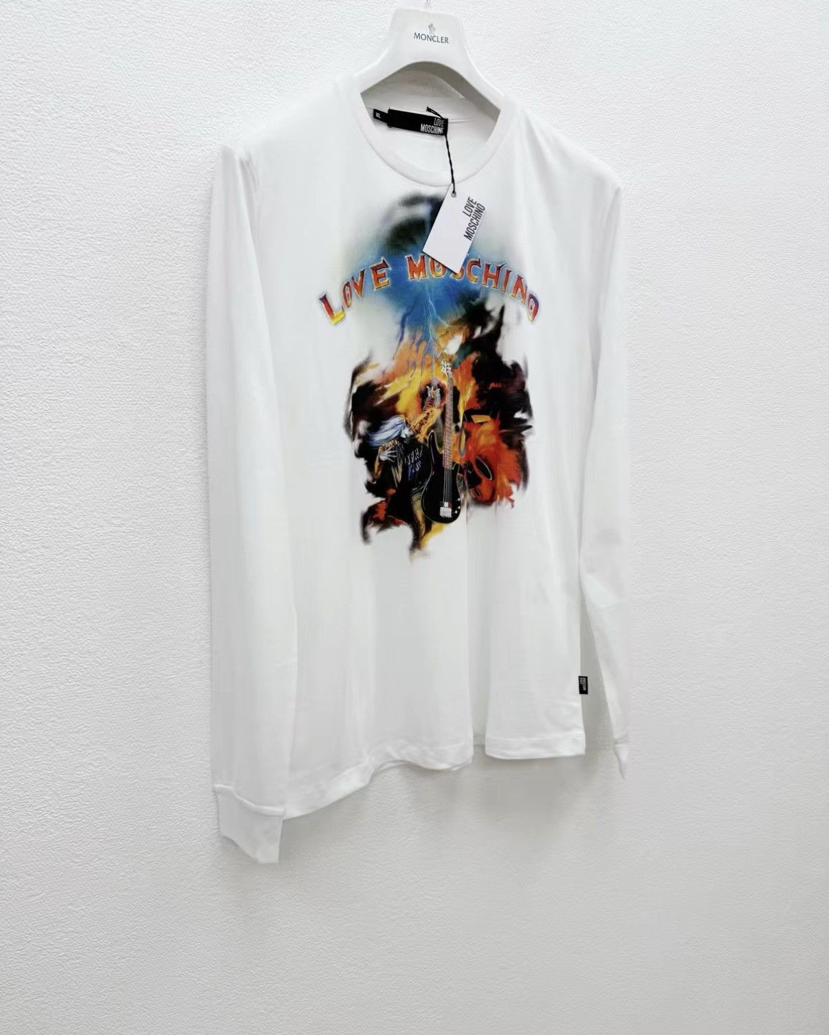 Moschino Love Moschino 100% Cotton Long Sleeve T-shirt J30 Size US XXL / EU 58 / 5 - 2 Thumbnail
