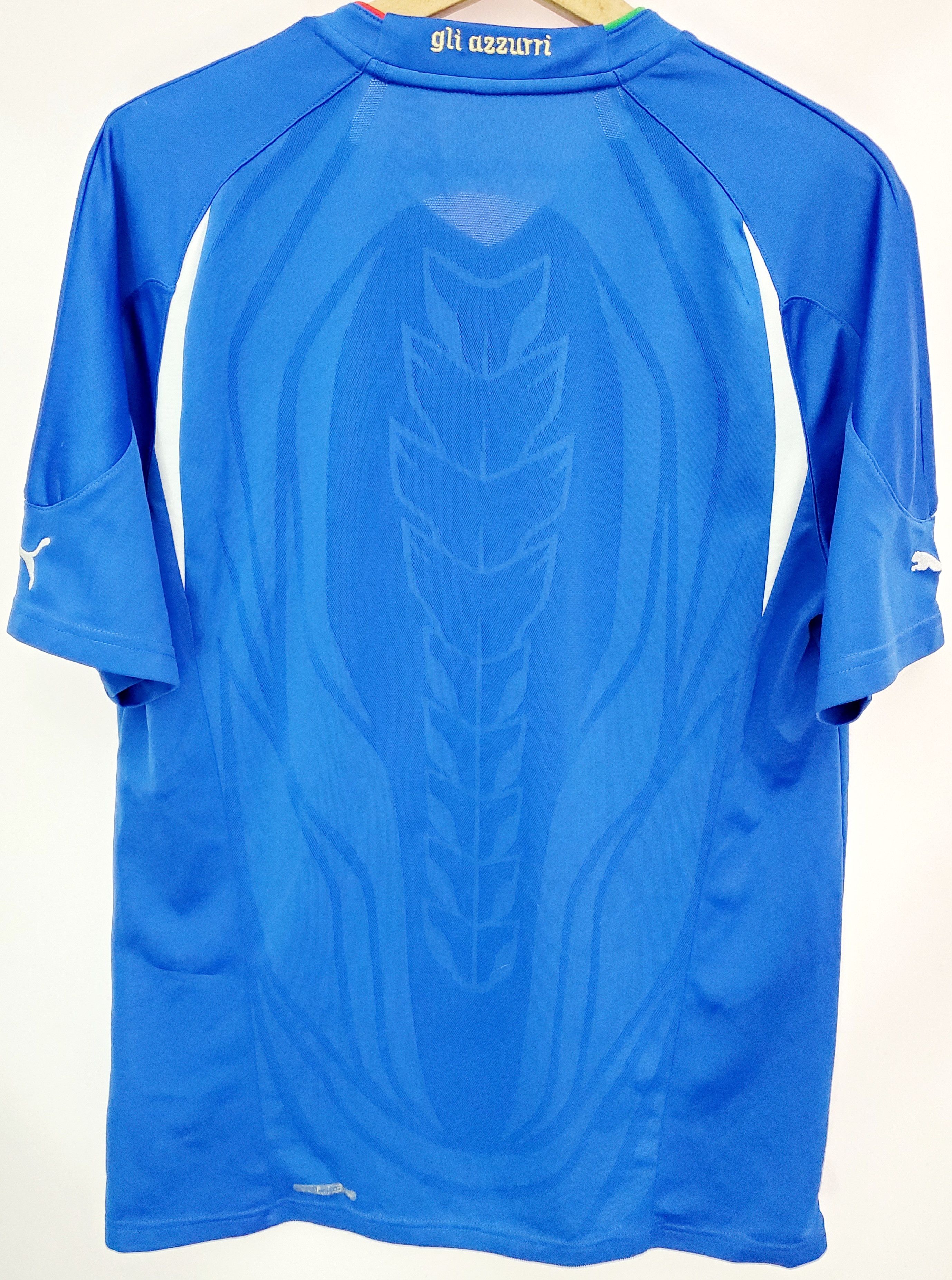 Puma × Vintage 2010-2012 Italy Player Issue Home soccer jersey size M Size US M / EU 48-50 / 2 - 7 Thumbnail