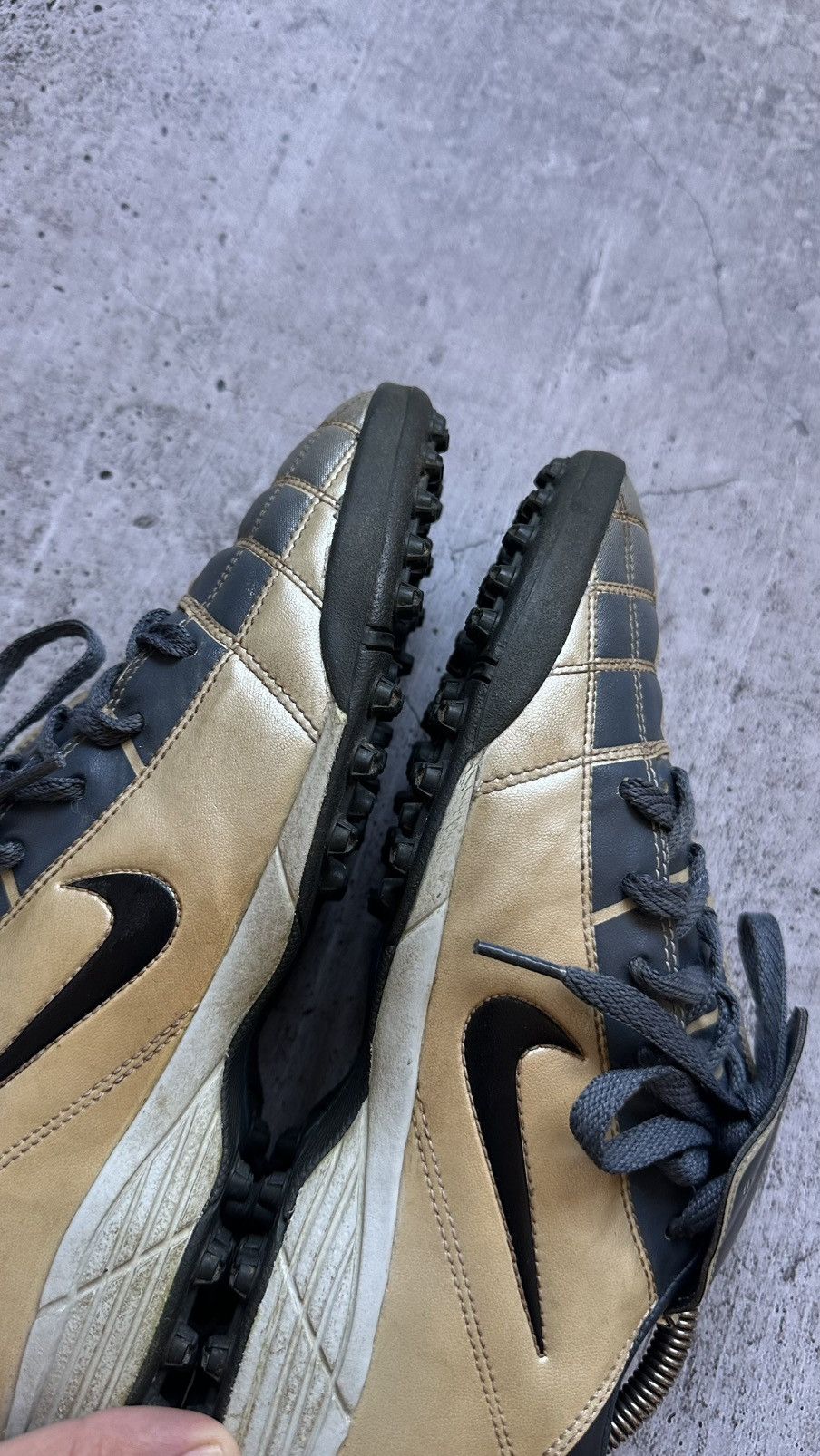 Nike 2004 Nike Air Zoom Ninety II Total 90 Vintage Soccer Boots Size US 10 / EU 43 - 12 Thumbnail