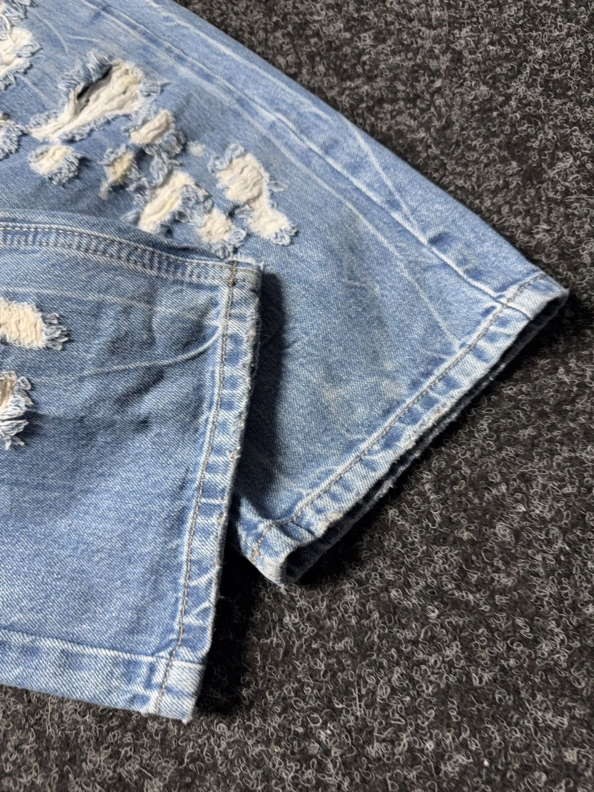 Le Grande Bleu (L.G.B.) Y2K Distressed Japanese Biker Denim Jeans Destroyed Punk Size US 34 / EU 50 - 2 Thumbnail