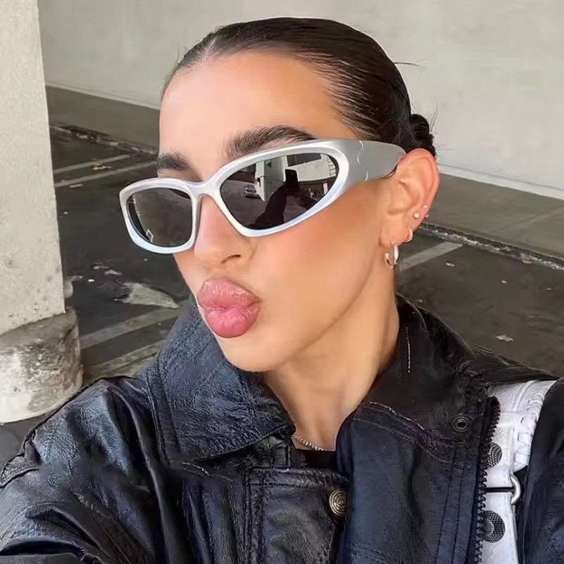 Japanese Brand Vtg Y2k Avant Garde Futuristic Sunglasses Black Unisex OS Size ONE SIZE - 4 Thumbnail