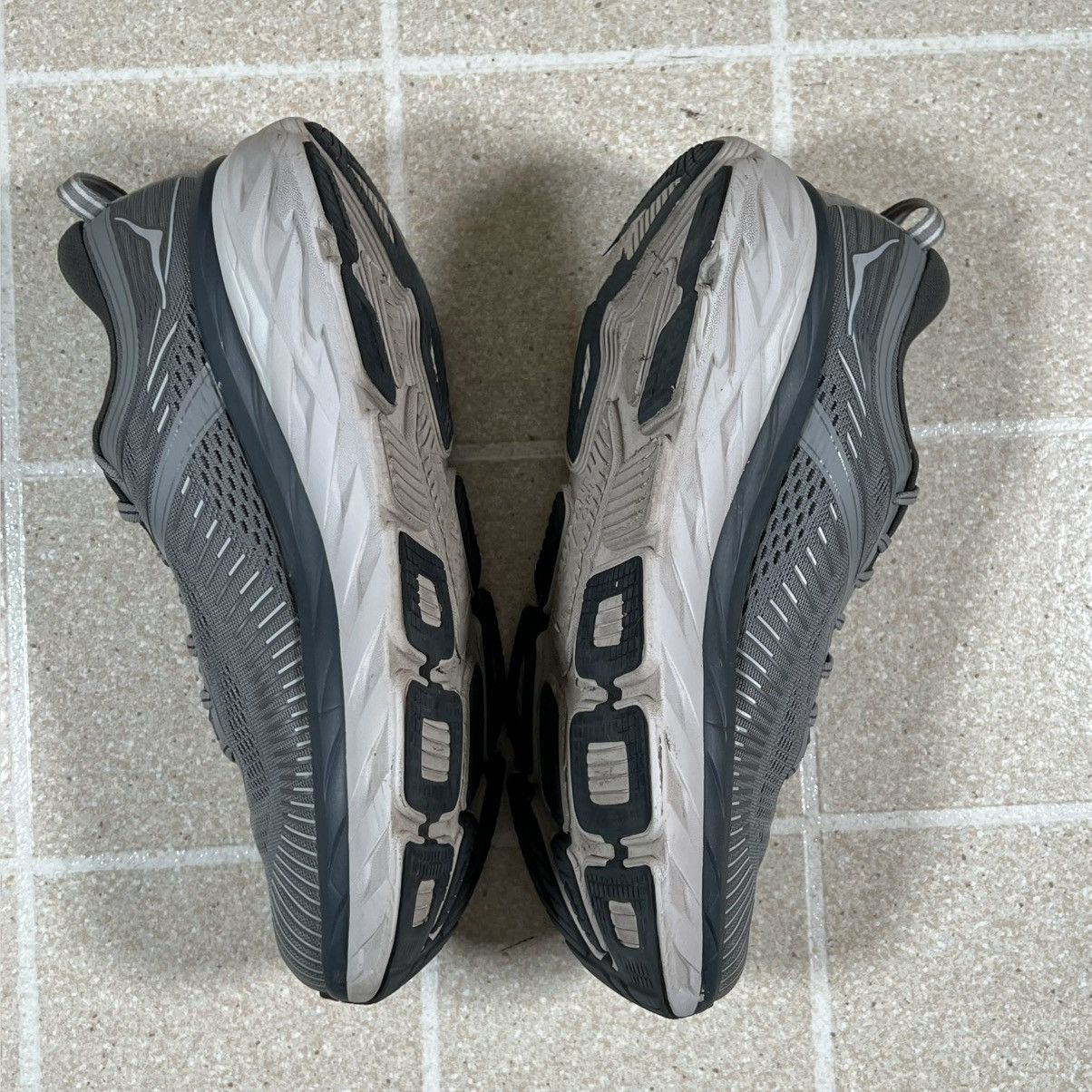 Hoka Hoka One One Sz 10.5 Bondi 7 Grey Gym Running Shoes Sneakers Size US 10.5 / EU 43-44 - 8 Thumbnail