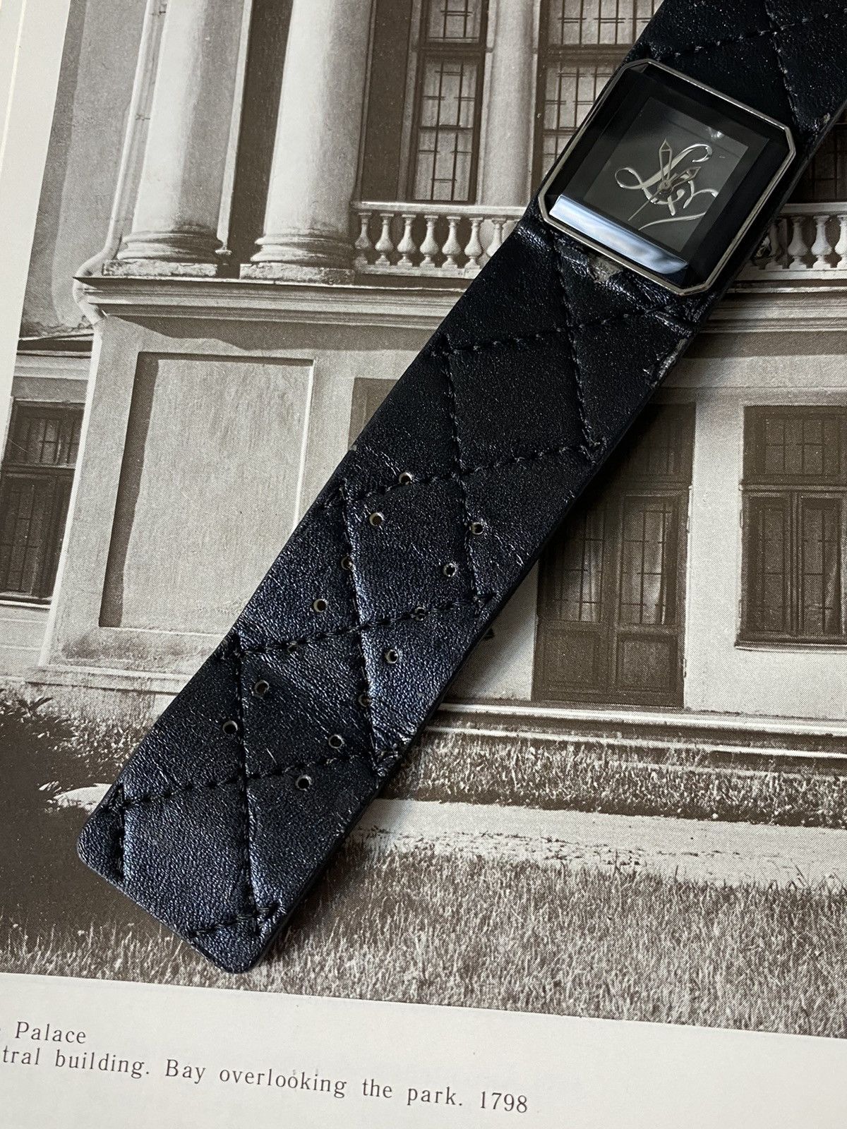 Japanese Brand Vintage Lipsy London Watch on Wide Strap Size ONE SIZE - 9 Thumbnail