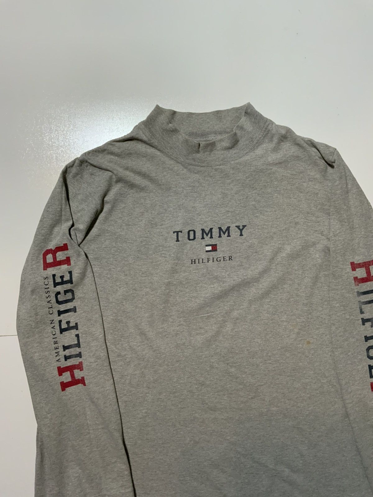 Tommy Hilfiger Vintage 90s Tommy Hilfiger Graphic Mock Neck T-Shirt Size US XL / EU 56 / 4 - 3 Thumbnail