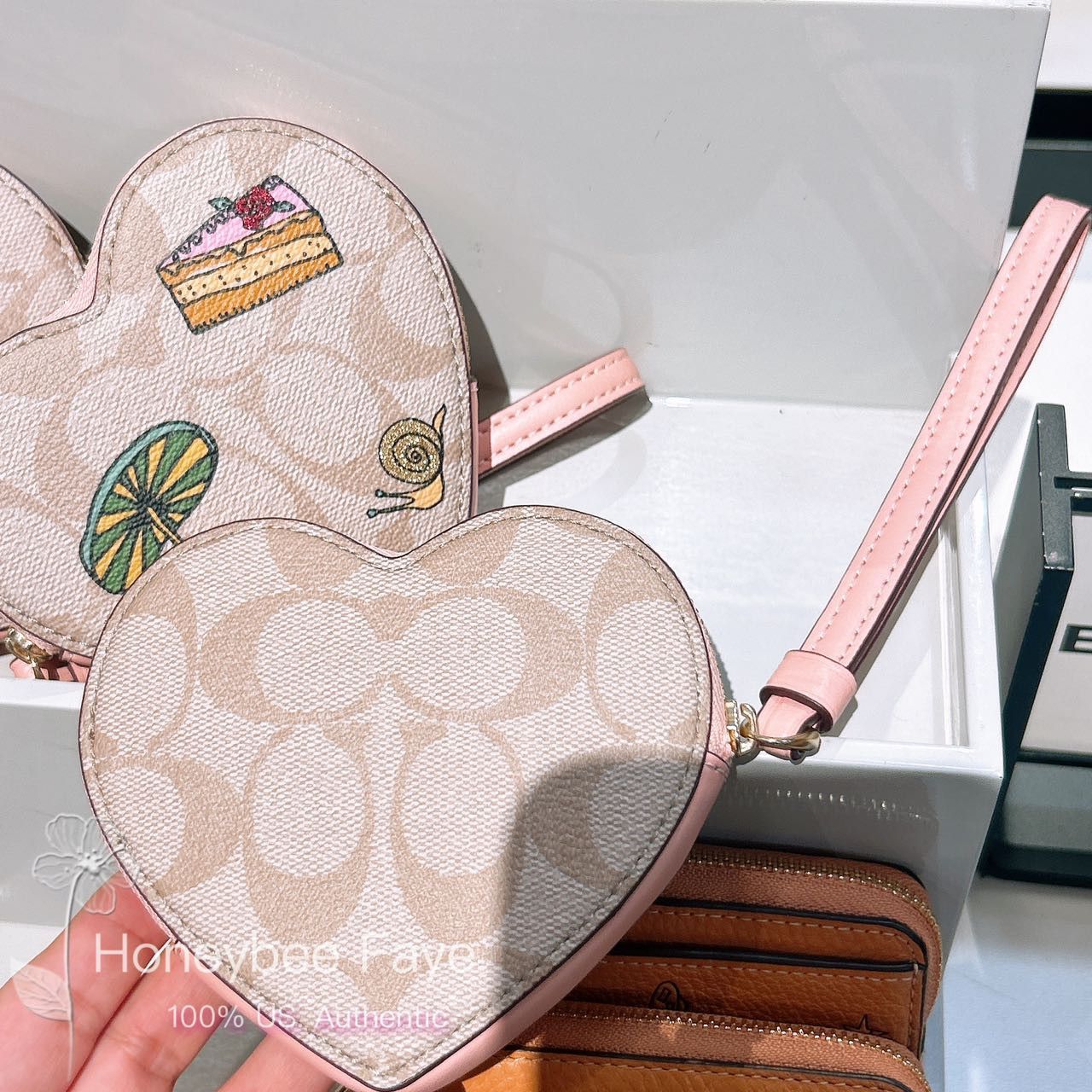 Coach Observed By Us Heart Coin Case In Signature Canvas CU405 Size ONE SIZE - 4 Thumbnail