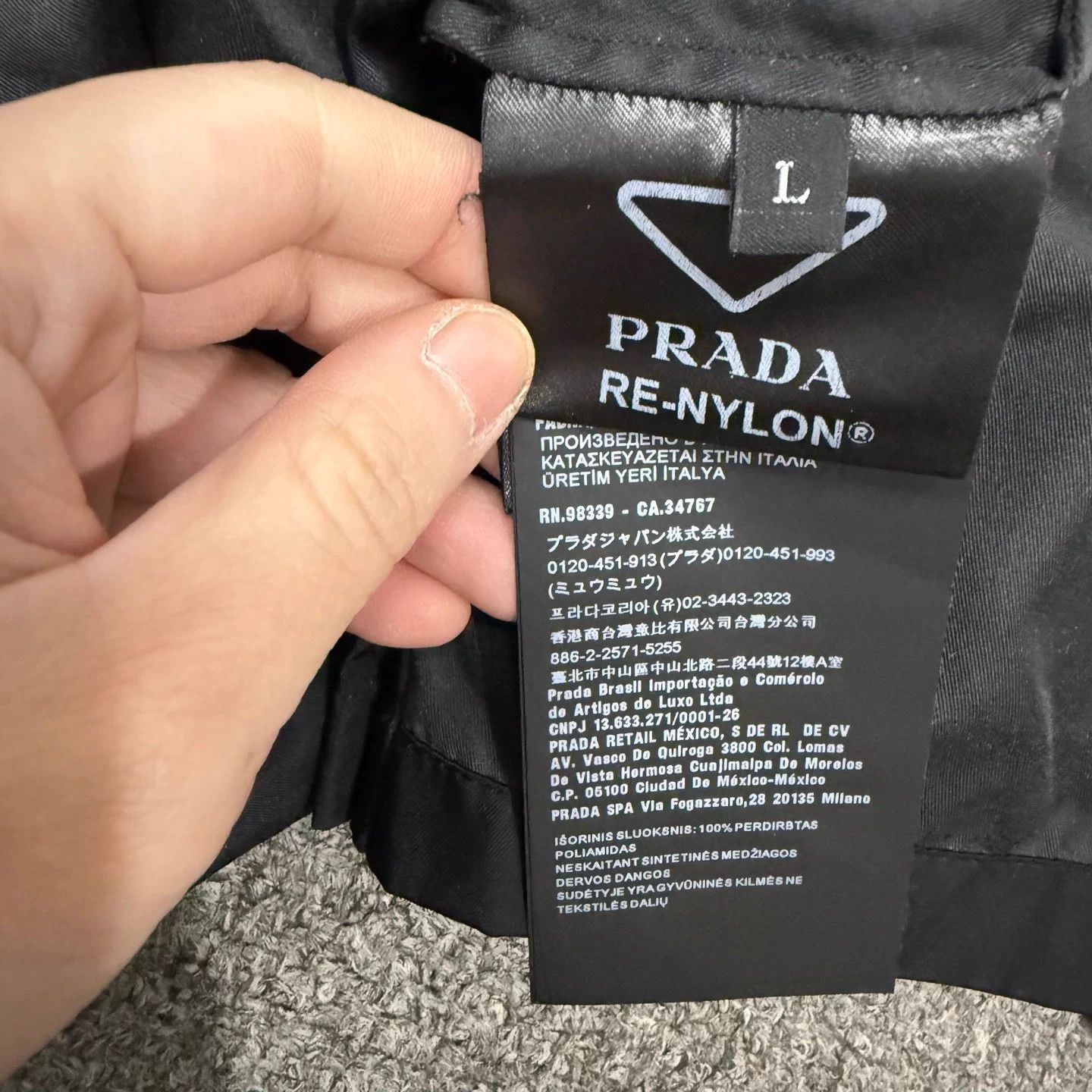 Prada Prada Recycled Nylon Triangle Logo Black Zip Jacket L Size US L / EU 52-54 / 3 - 4 Thumbnail