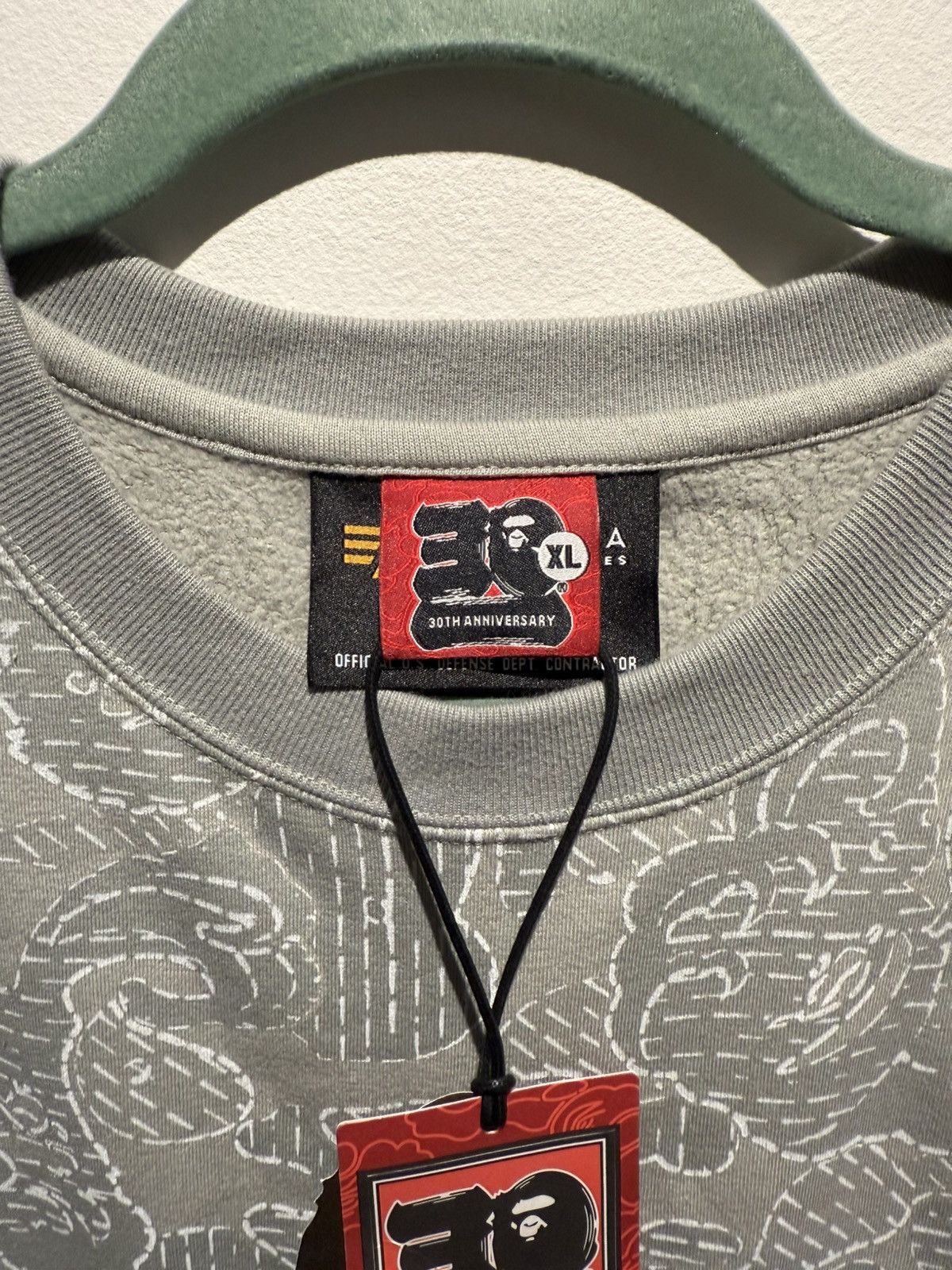 Alpha Industries × Bape Bape x Alpha Industries crewneck Brand New size XL Size US XL / EU 56 / 4 - 4 Thumbnail