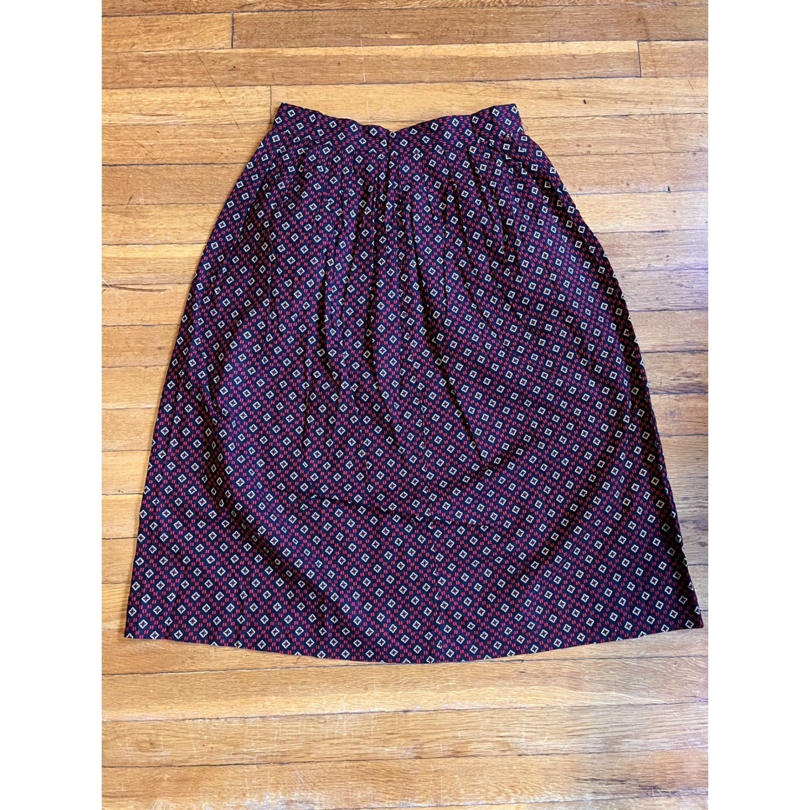 Black Diamond VINTAGE Gianni Sport Skirt Women's 12 Red Black Diamond All Over Print 90s Size 34" / US 12 / IT 48 - 7 Thumbnail