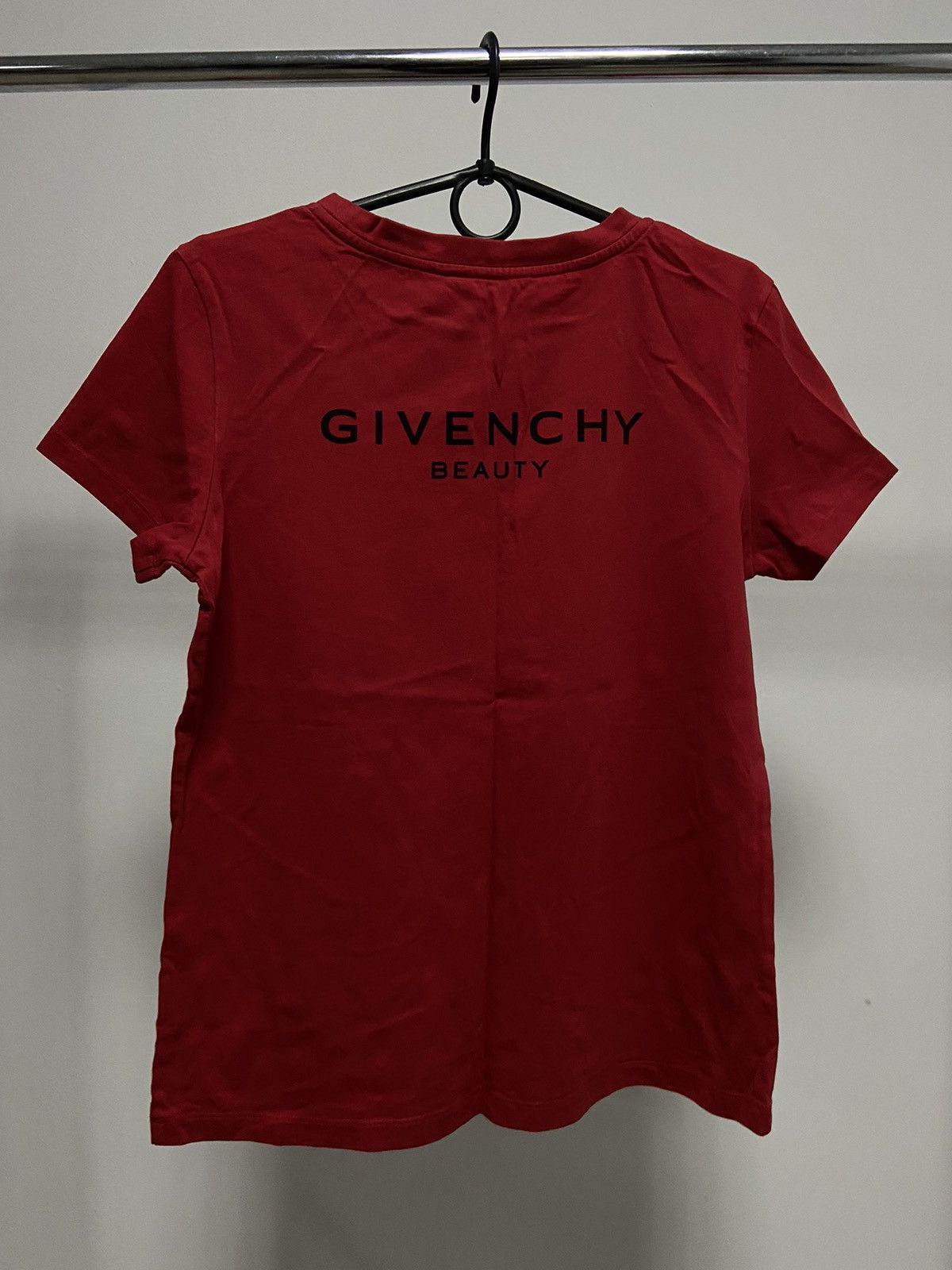 Givenchy × Vintage Givenchy beauty t shirt Vintage Luxury Small Big Logo Size L / US 10 / IT 46 - 1 Thumbnail