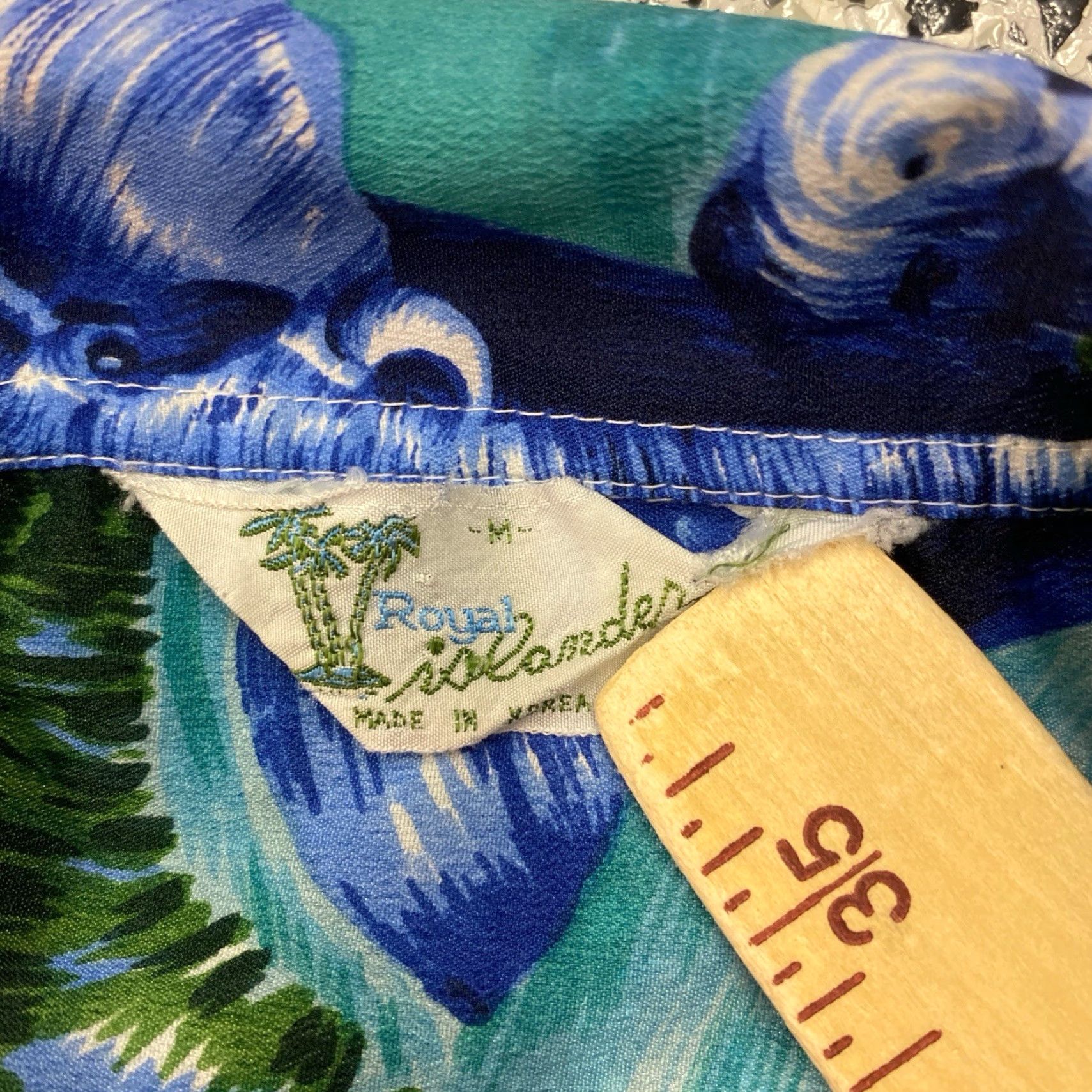 Vintage VINTAGE 60s Royal Islander Camp Shirt Blue Tropical Mens M Short Sleeve Button-Up Cotton Hawaiian Casual Size US M / EU 48-50 / 2 - 2 Thumbnail