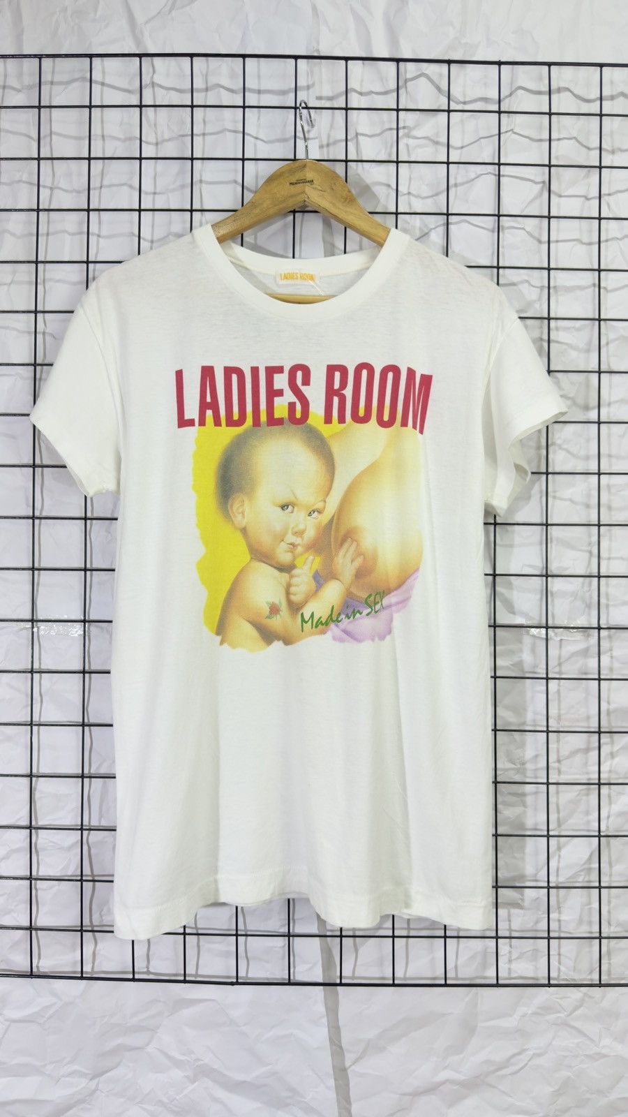 Vintage Vintage 90's ladies room made in sex tee shirt Size M / US 6-8 / IT 42-44 - 1 Thumbnail