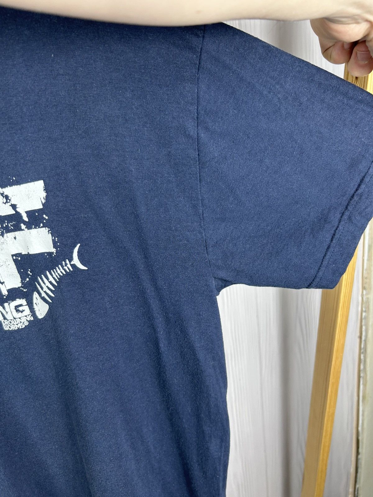 Vintage Vintage MILF Man i Love Fishing Humor T-Shirt Size XL Size US XL / EU 56 / 4 - 8 Thumbnail