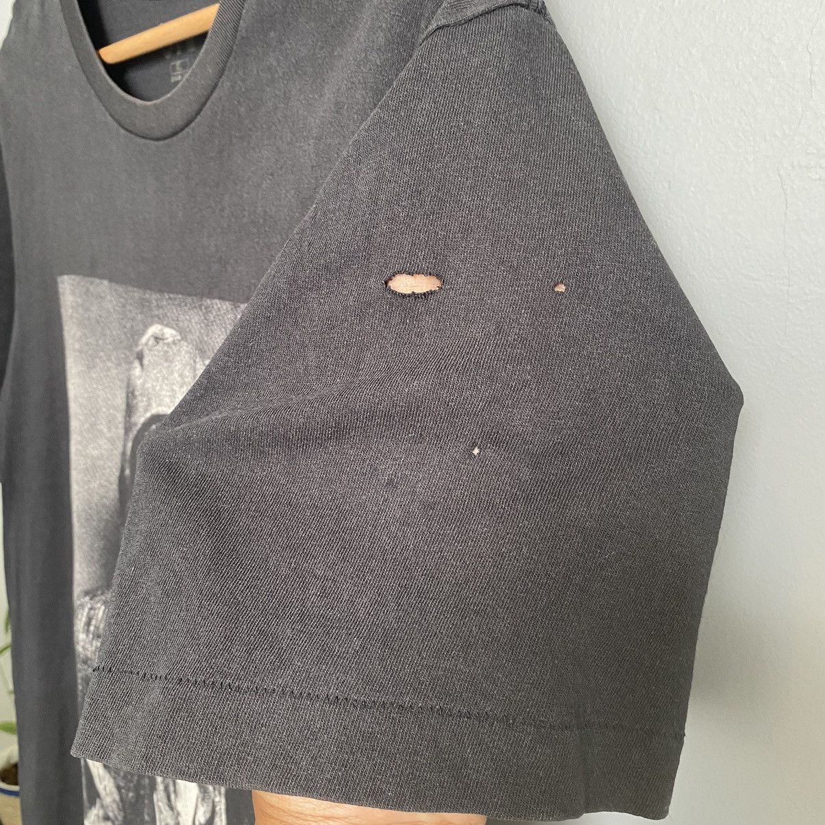 Band Tees Thrashed Faded Kurt Cobain Nirvana Band ERD GRUNGE UT TEE Size US XL / EU 56 / 4 - 10 Thumbnail