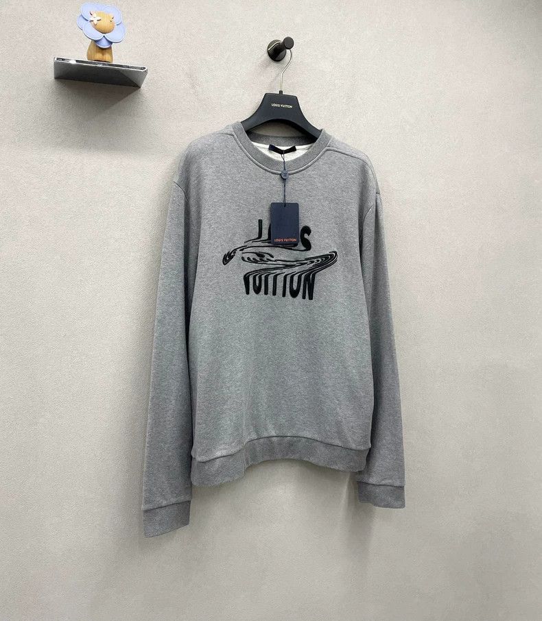 Louis Vuitton Louis Vuitton Twisted Letter Grey sweatshirt Size US L / EU 52-54 / 3 - 3 Thumbnail