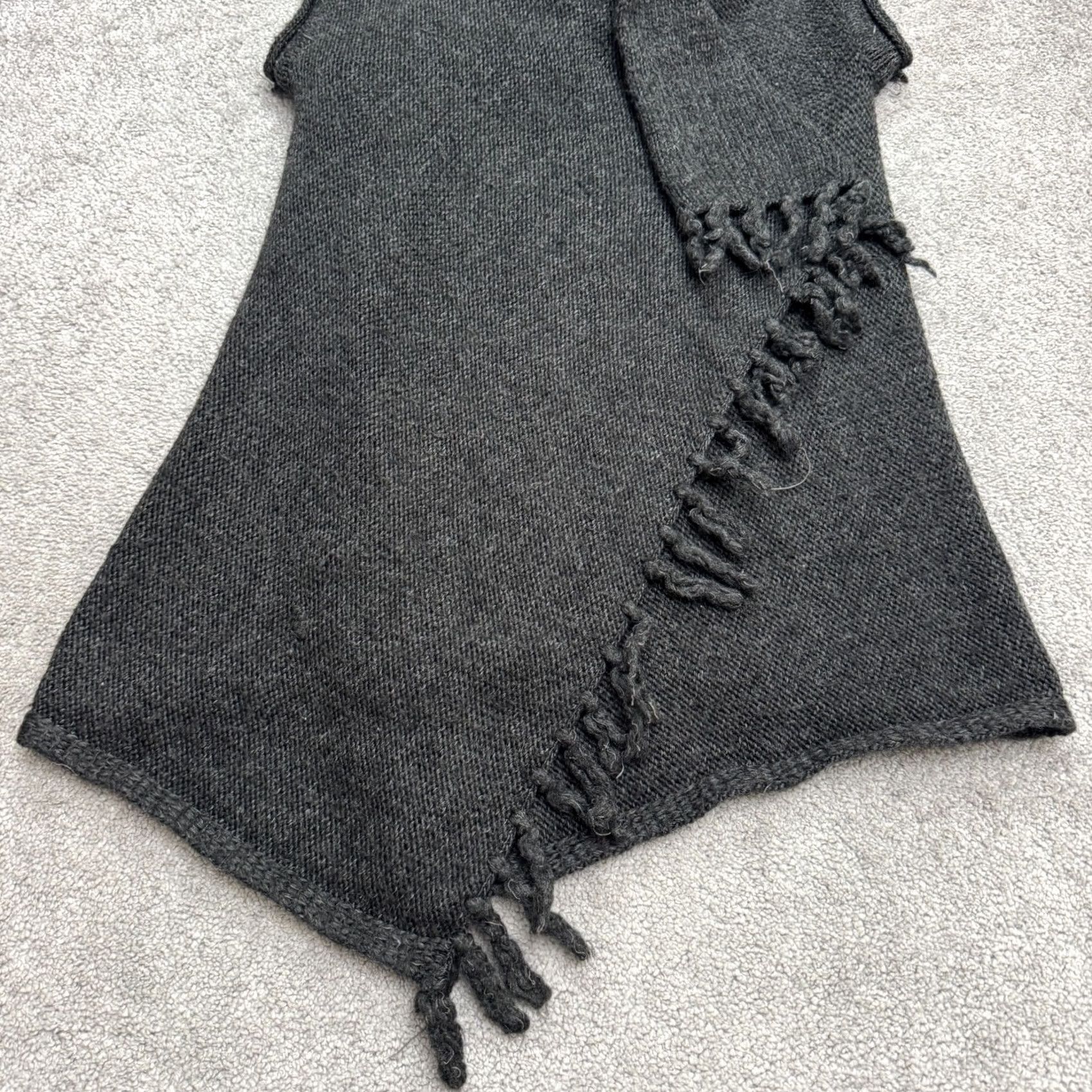 Vintage Democracy Vest Wool Alpaca Knit Fringe Open Front Womens Medium Gray Sleeveless All Seasons Classic Baggy Knit Vest Size M / US 6-8 / IT 42-44 - 7 Thumbnail