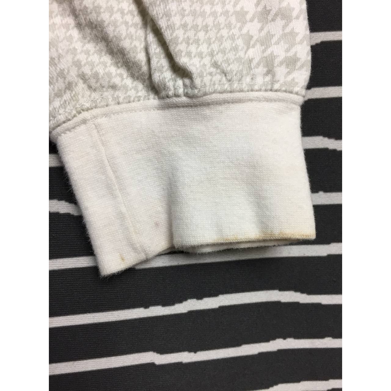 Japanese Brand × Swagger × Vintage Vtg Y2K Swagger Made In Japan Patterned Long Sleeve Tee Size US L / EU 52-54 / 3 - 13 Thumbnail