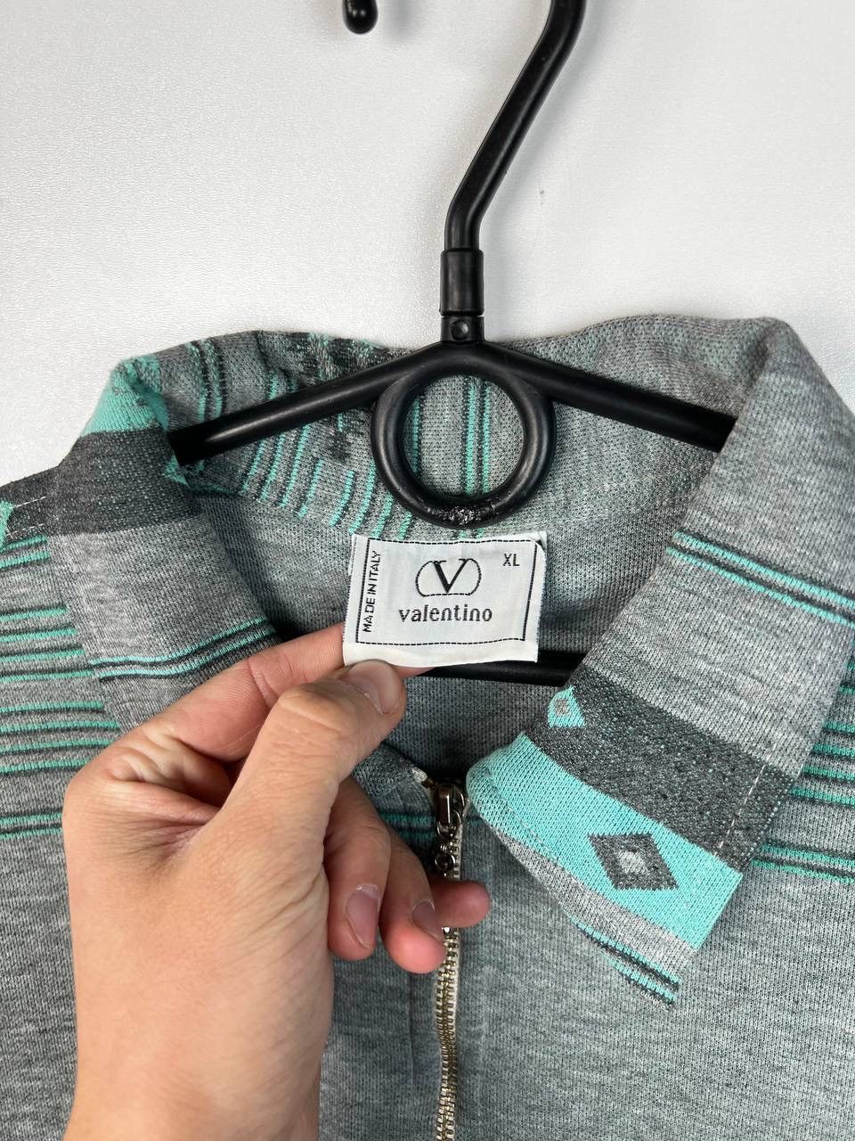 Valentino Valentino 90s vintage sweatshirt size XL Size US XL / EU 56 / 4 - 3 Thumbnail