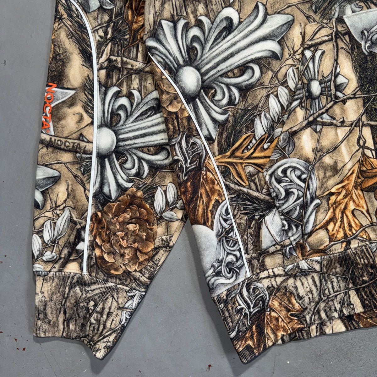Chrome Hearts × NOCTA × Nike Chrome Hearts - Nocta - Horseshoe Realtree Camo Hoodie - LRG Size US L / EU 52-54 / 3 - 4 Thumbnail