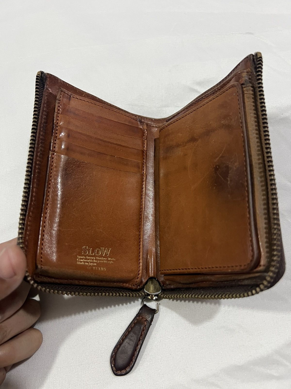Redmoon Beams Genuine Leather Beautiful Patina Bi Fold Zipper Wallet Size ONE SIZE - 1 Thumbnail