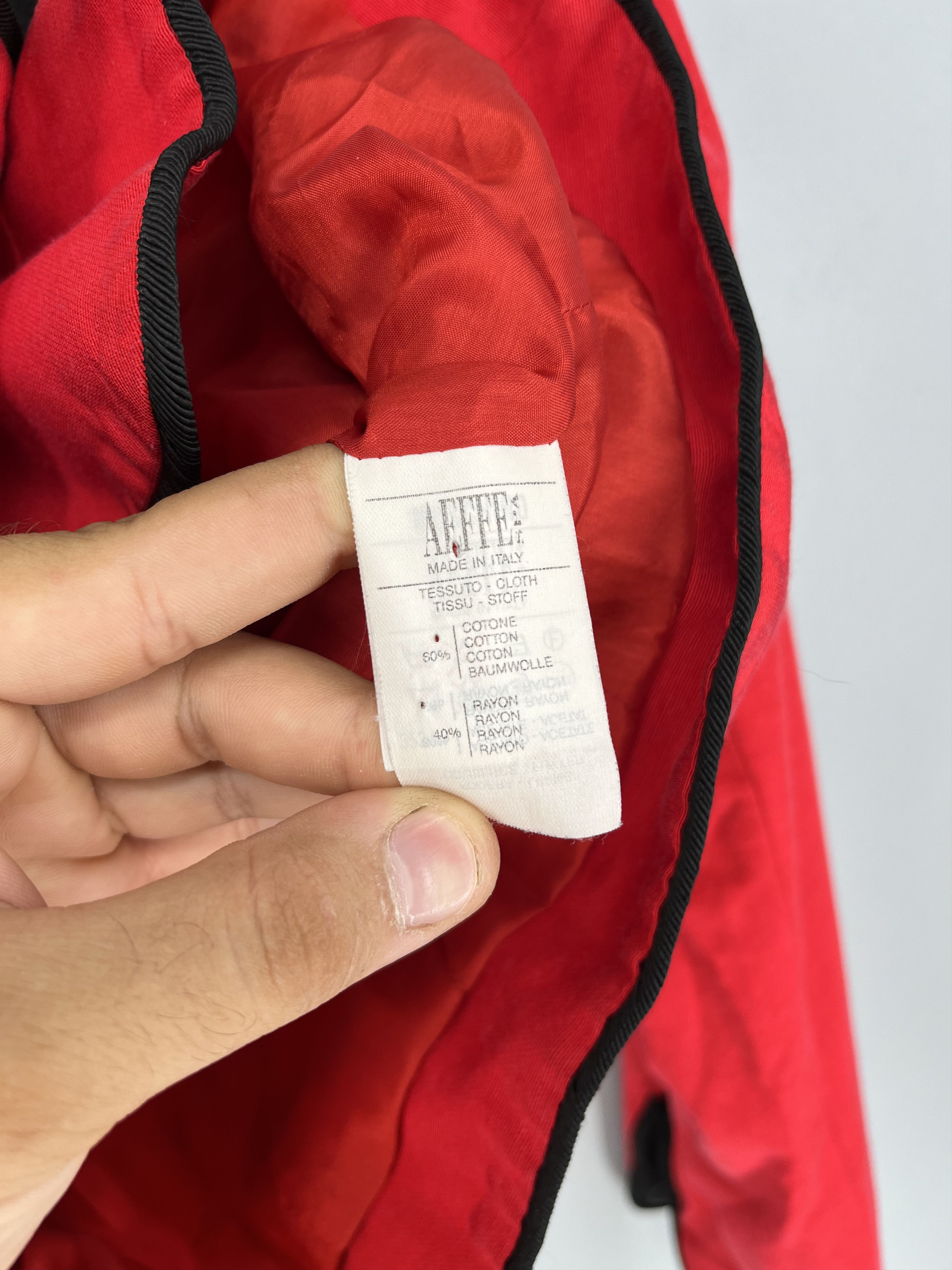Moschino MOSCHINO Cheap and Chic 1990s Red Double Breast Crop Jacket Size M / US 6-8 / IT 42-44 - 7 Thumbnail