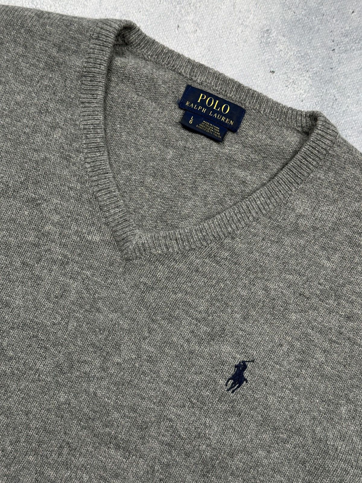 Polo Ralph Lauren Polo Ralph Lauren Grey V-neck Wool Sweater Italian Yarn 00s Size US L / EU 52-54 / 3 - 12 Thumbnail