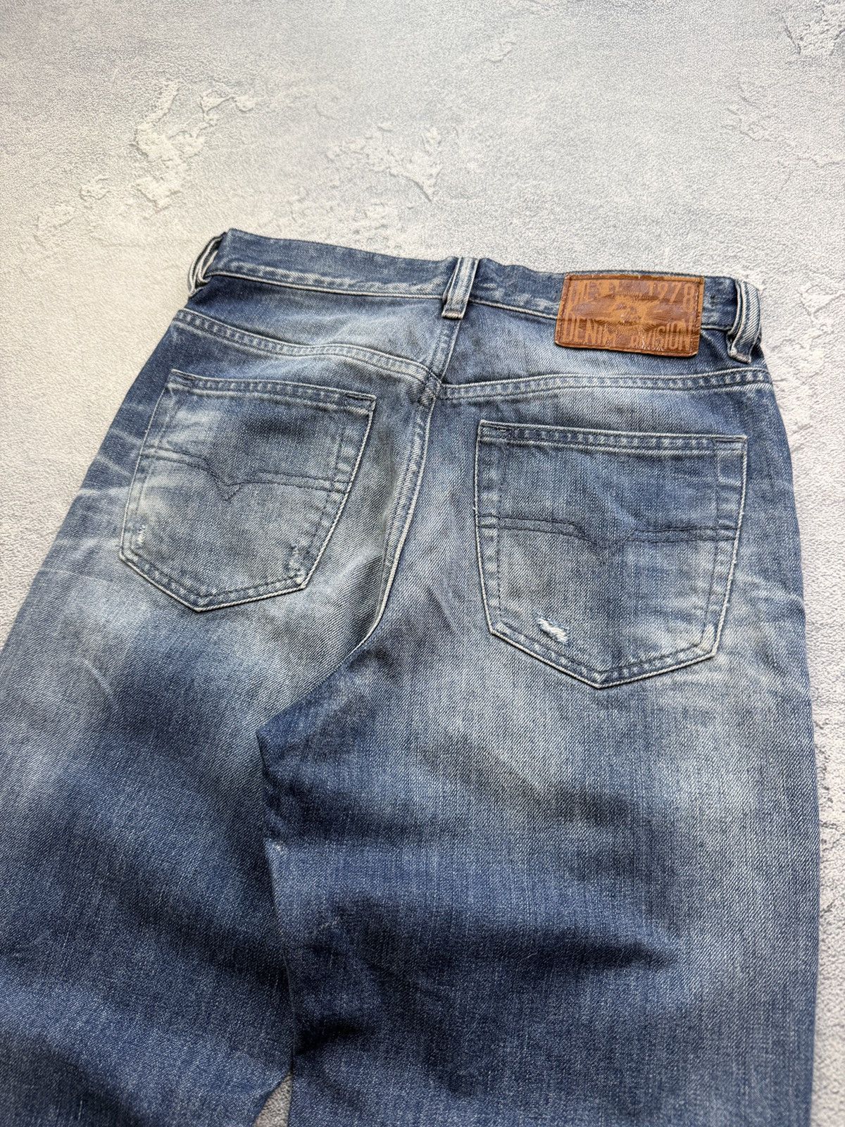 Diesel Vintage Diesel Jeans Flared Wide Japanese Y2K Faded Distress Size US 26 / EU 42 - 14 Thumbnail