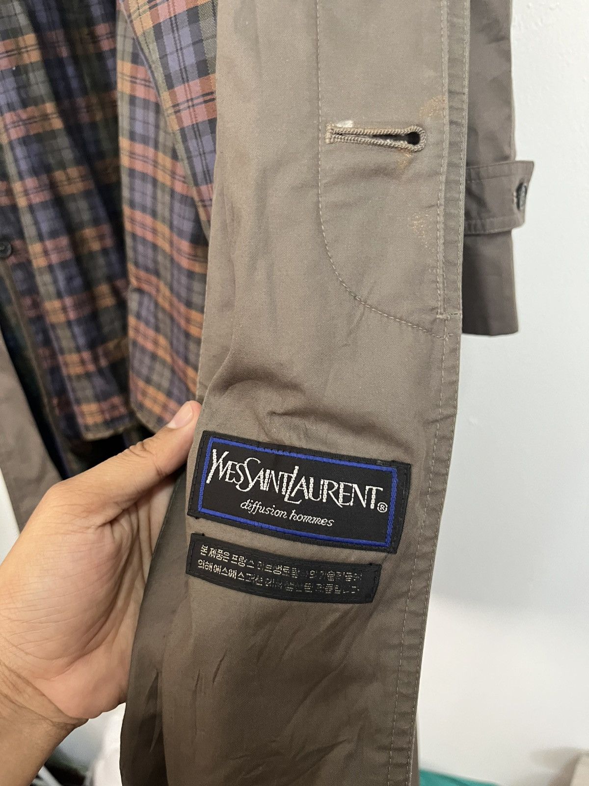 Yves Saint Laurent 💥Vintage!Accept Offer 90s CLASSIC CUT SAINT LAURENT TRENCH Size US L / EU 52-54 / 3 - 11 Thumbnail