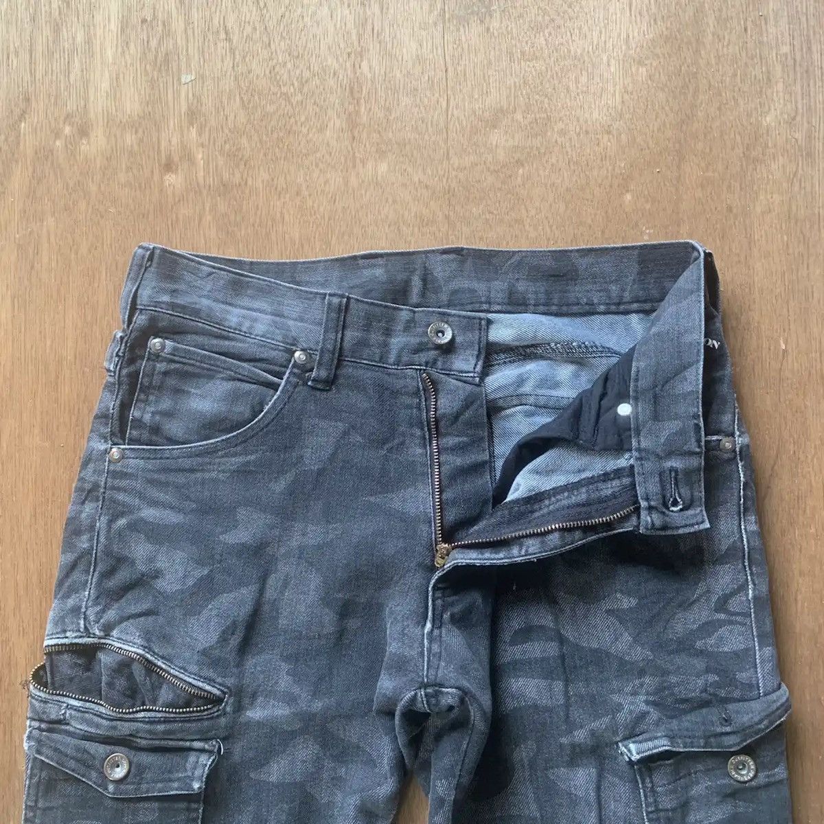 Japanese Brand CAMOUFLAGE 28x31 TROUSERS JAPANESE VINTAGE RIPPED CARGO PANT Size US 28 / EU 44 - 7 Thumbnail
