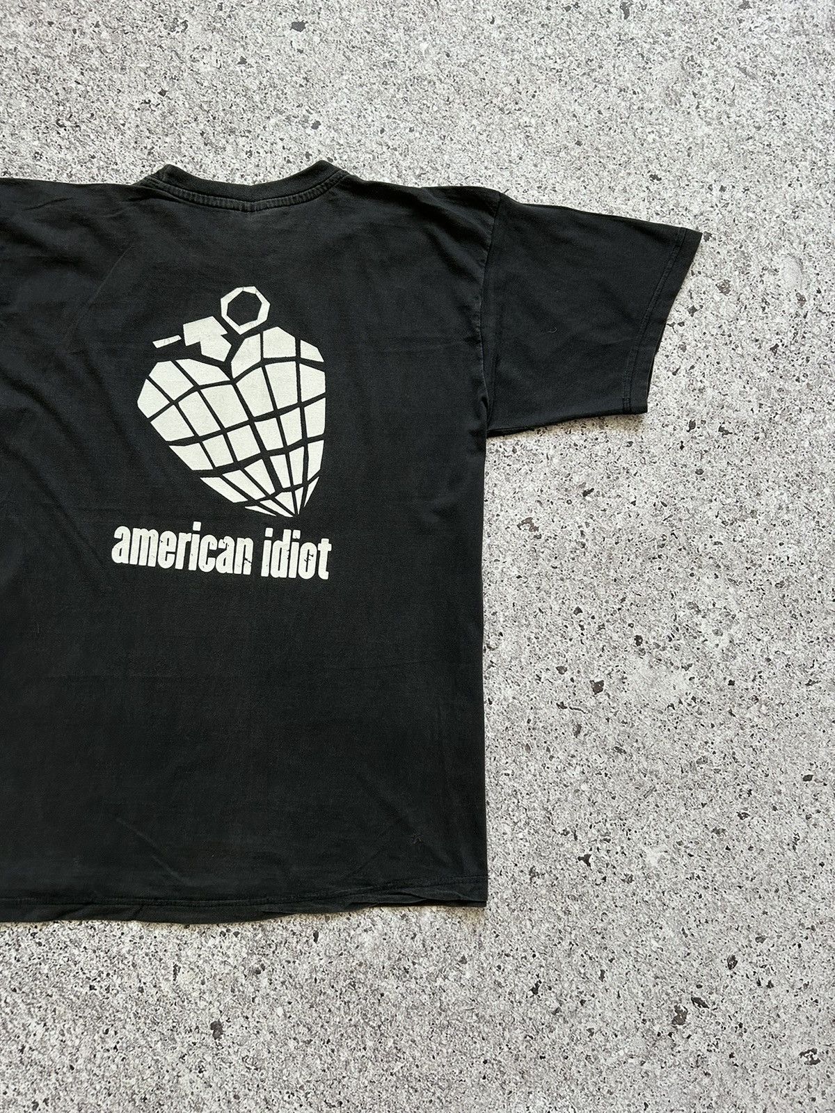 Band Tees × Vintage Vintage 2004 Green Day American Idiot Album promo t-shirt Size US XL / EU 56 / 4 - 8 Thumbnail