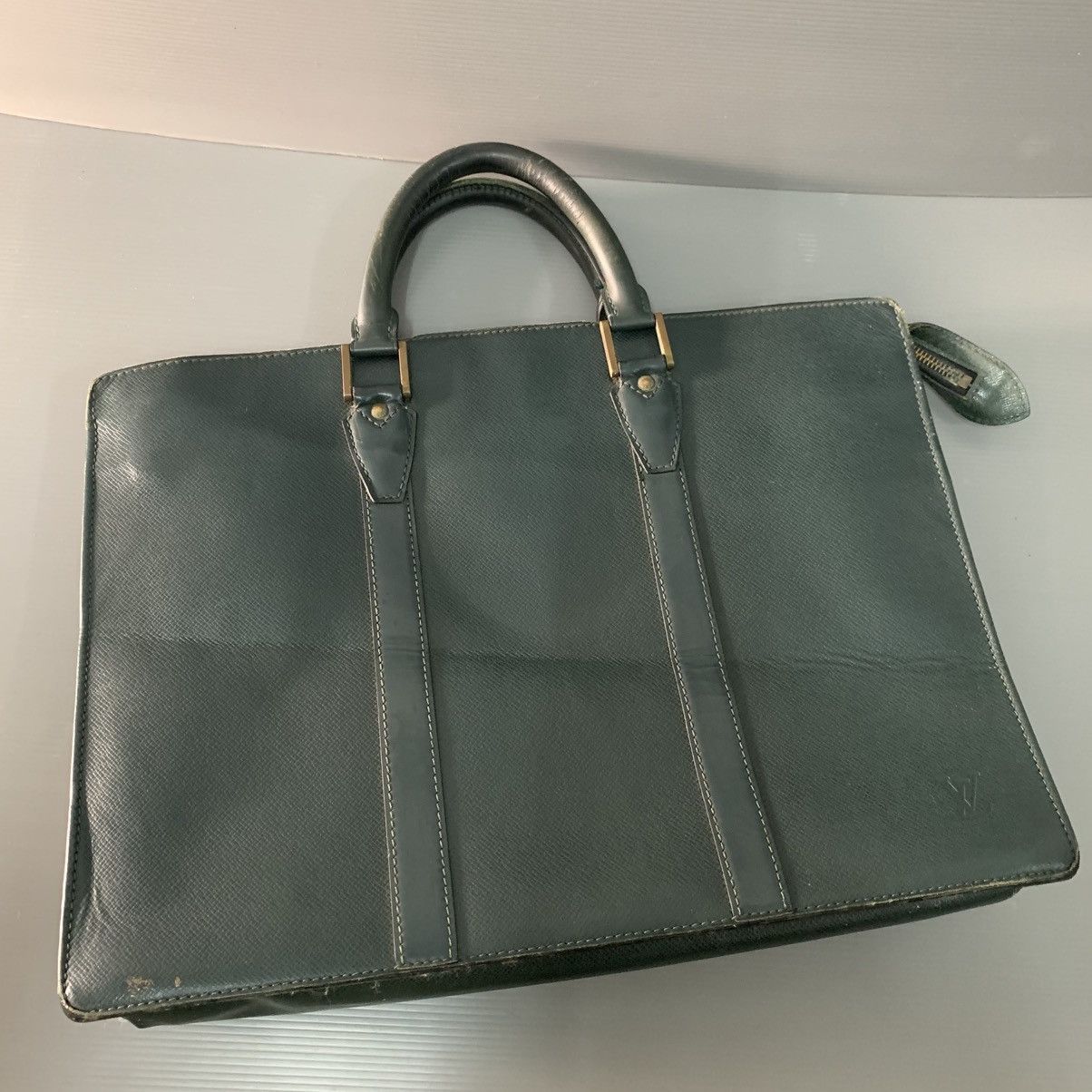 Louis Vuitton Louis Vuitton Taiga Green Briefcase Size ONE SIZE - 12 Thumbnail