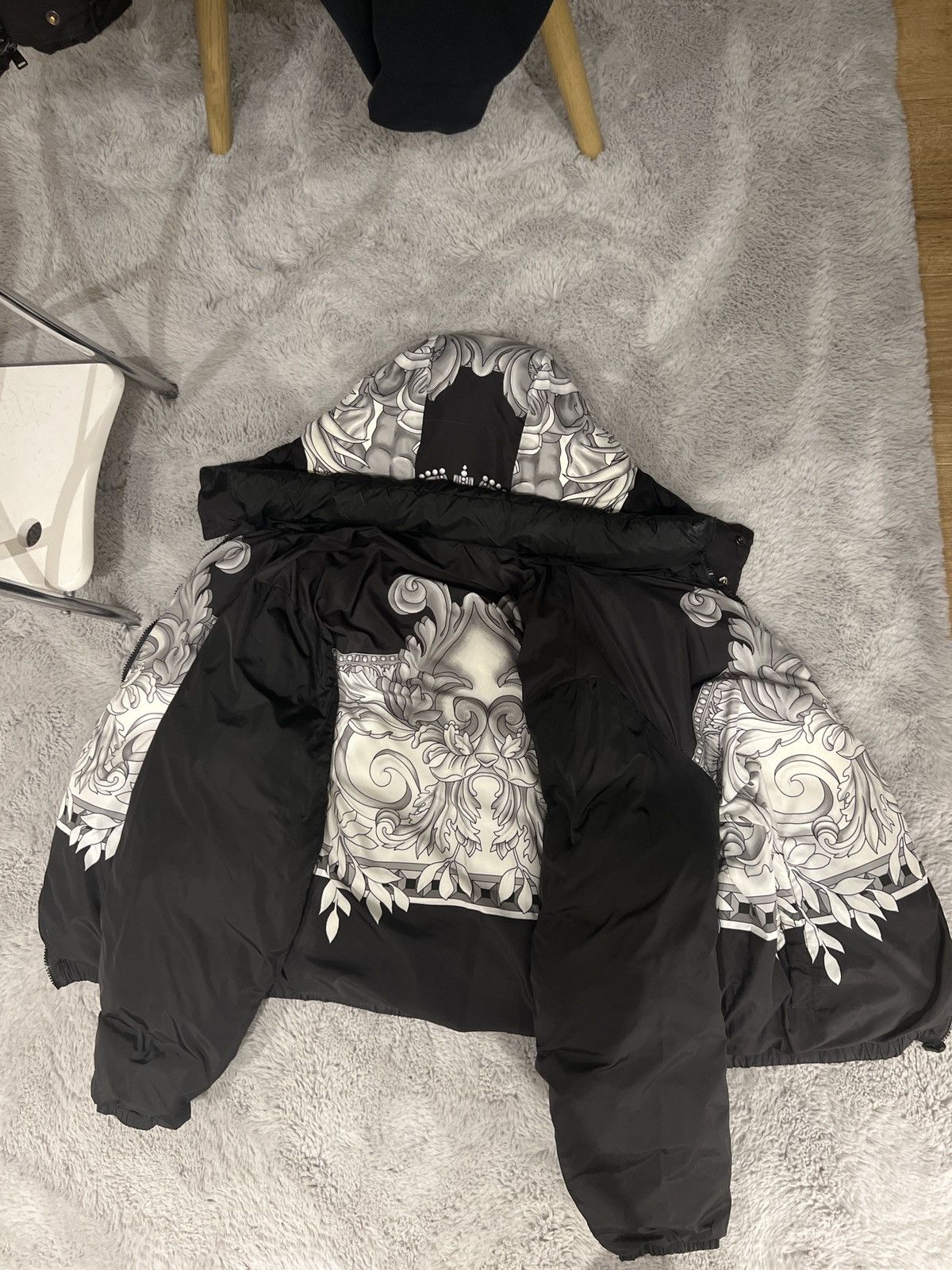 Versace Versace Medusa Barocco Gray Black Reversible Down Puffer Size US M / EU 48-50 / 2 - 4 Thumbnail