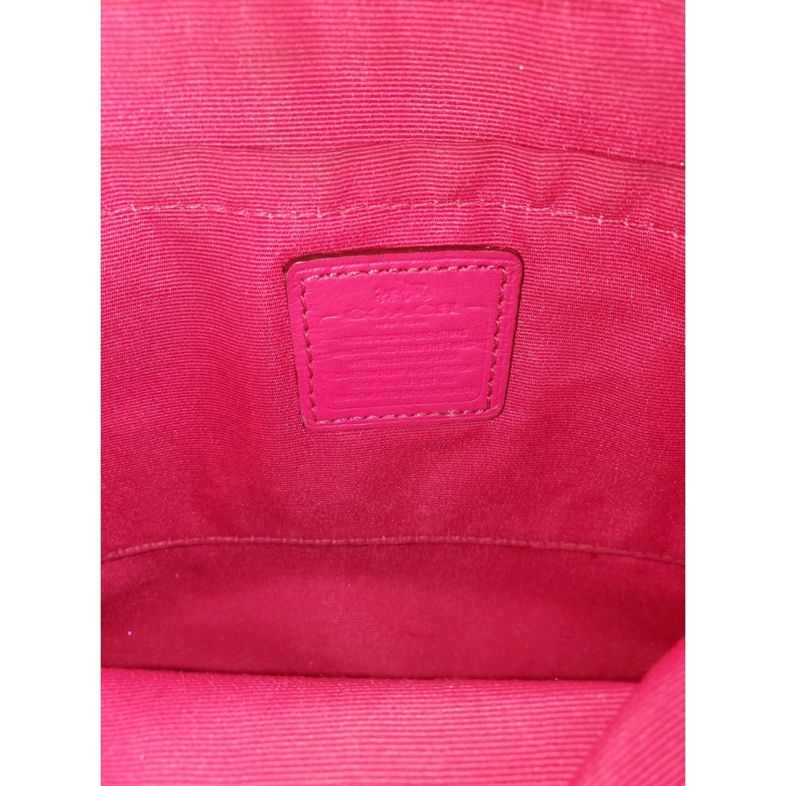 Coach VINTAGE Coach Signature Crossgrain Leather Crossbody Fuschia Pink Purse F57788 Size ONE SIZE - 7 Thumbnail