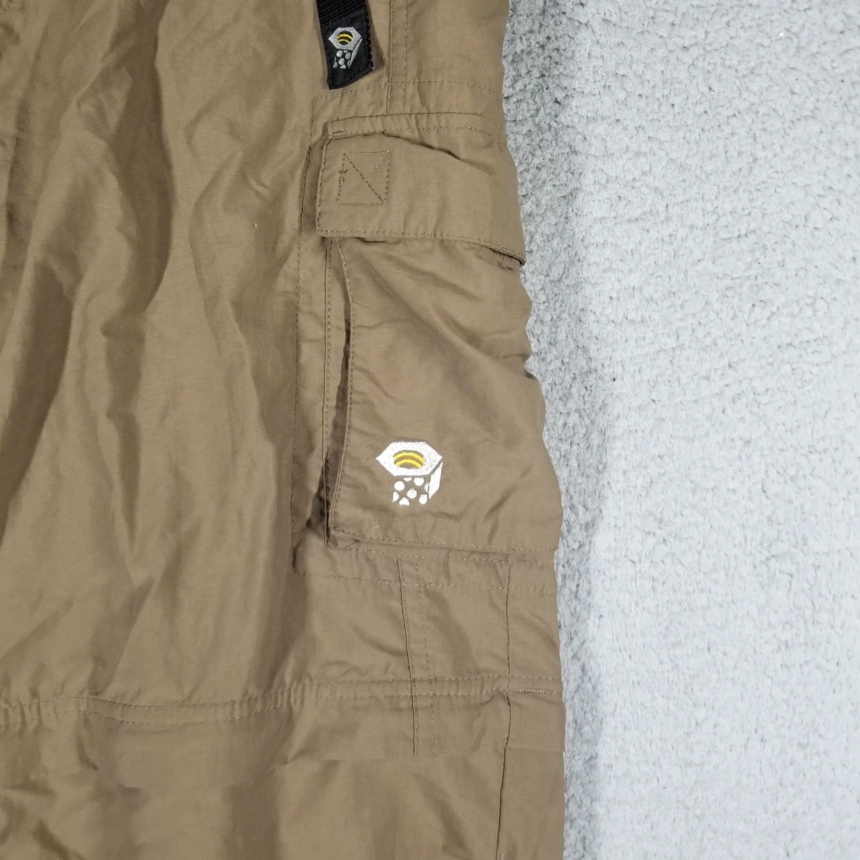 Mountain Hardwear Mountain Hardwear Pants Mens Large Khaki Nylon Hiking Cargo Suspenders OM2192 Size US 35 - 3 Thumbnail