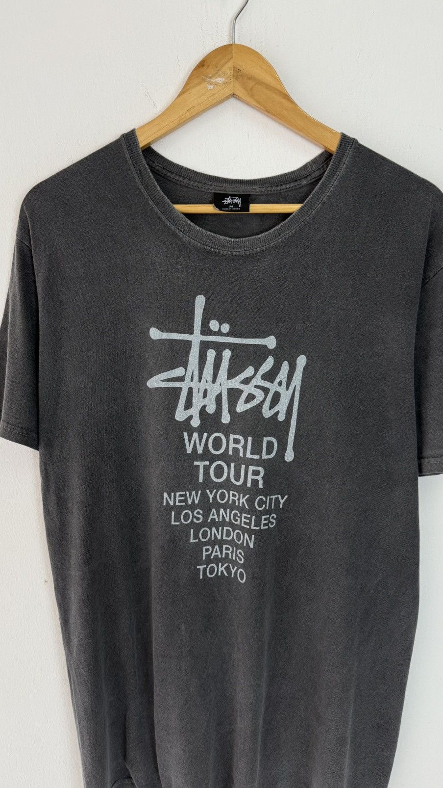 Stussy Stussy World Tour. Size US M / EU 48-50 / 2 - 3 Thumbnail