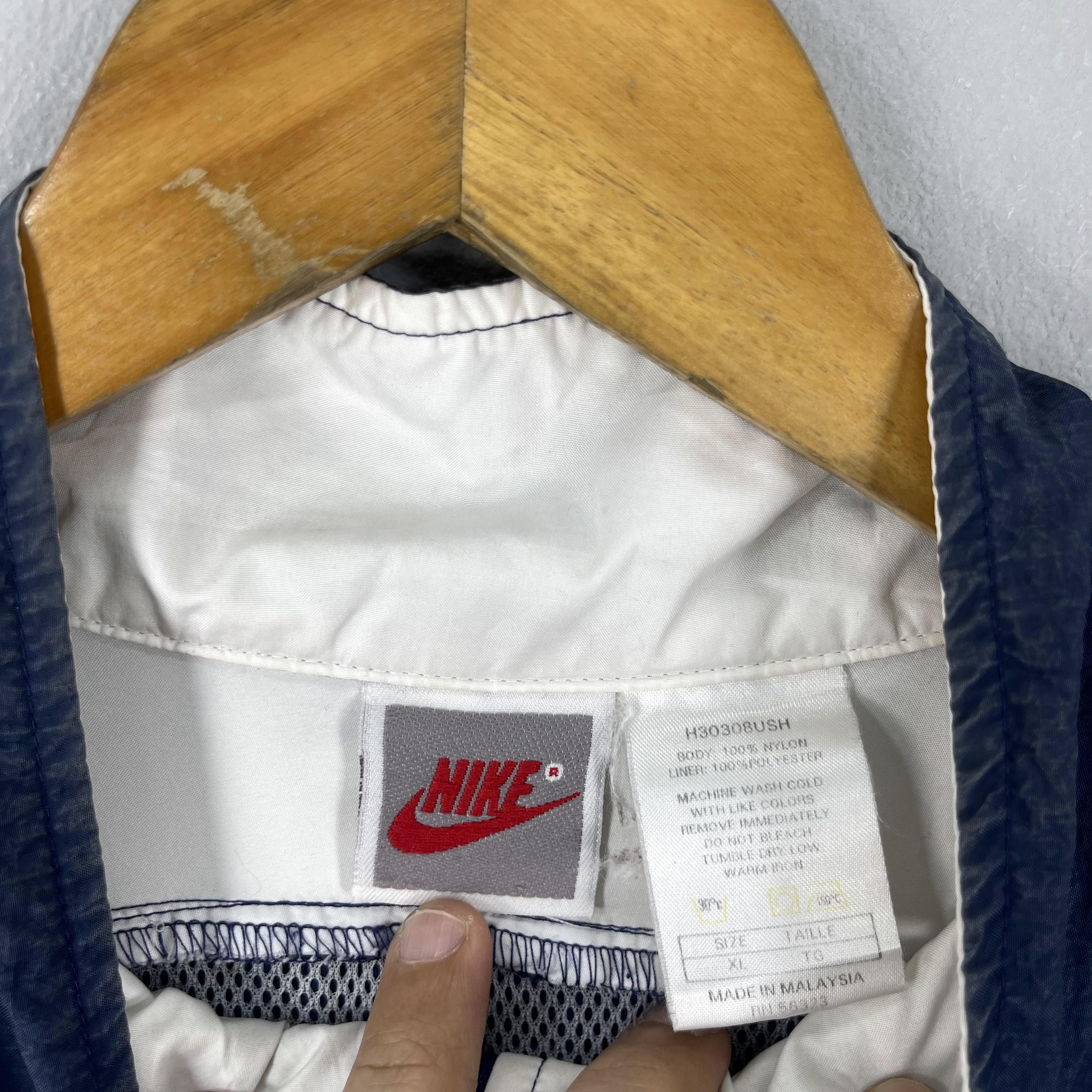 Nike Vintage 90s NIKE Swoosh Light Windbreaker Zipper Jacket Size US XL / EU 56 / 4 - 4 Thumbnail